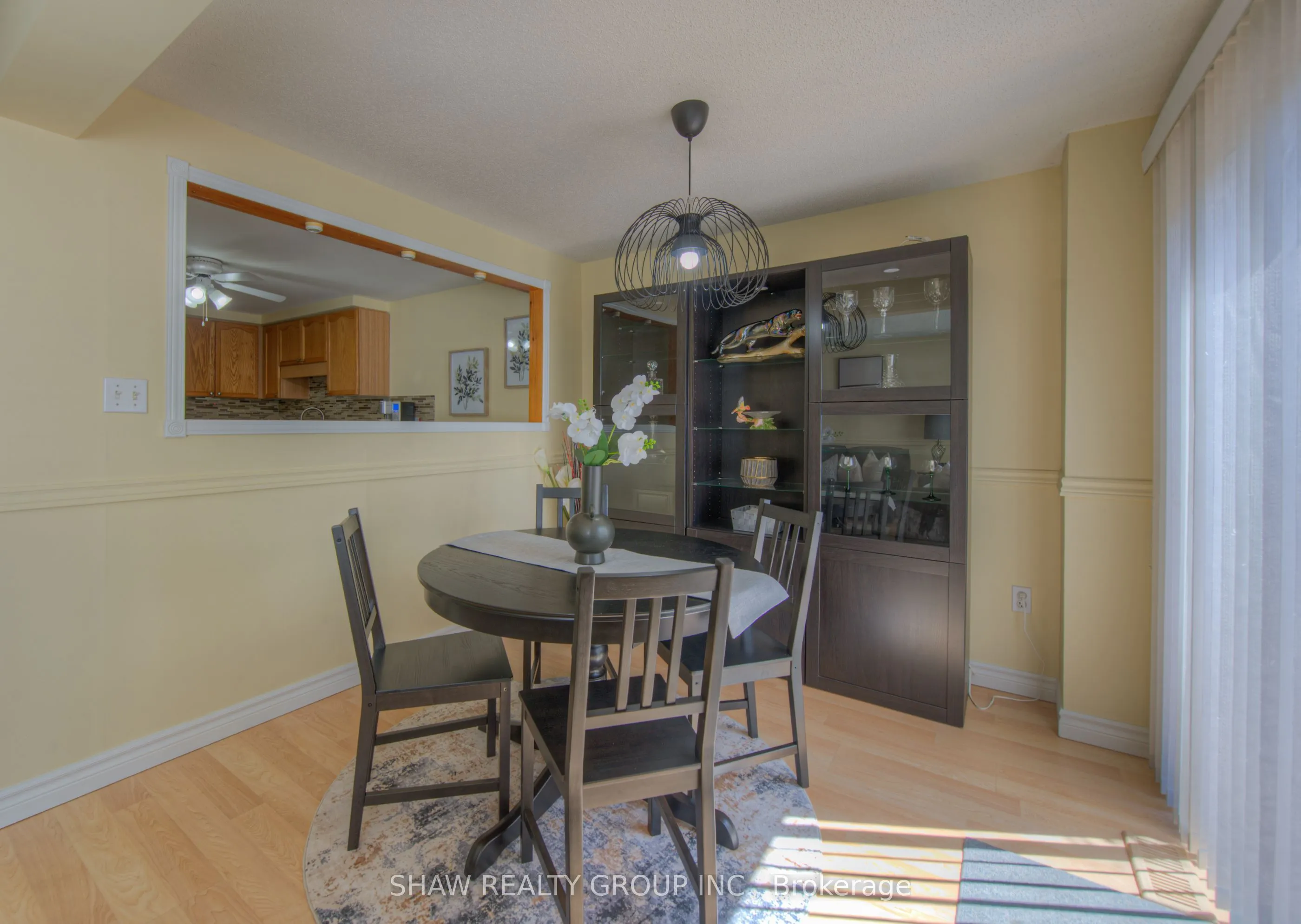 985 Elgin Street N