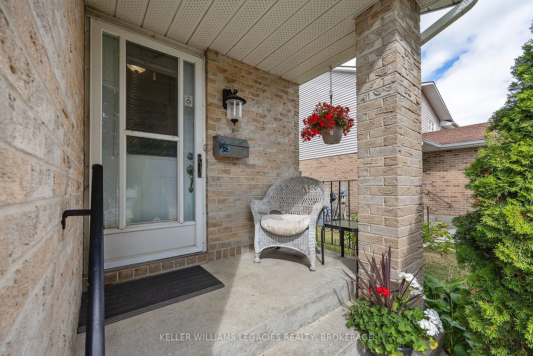 884 Muirfield Crescent