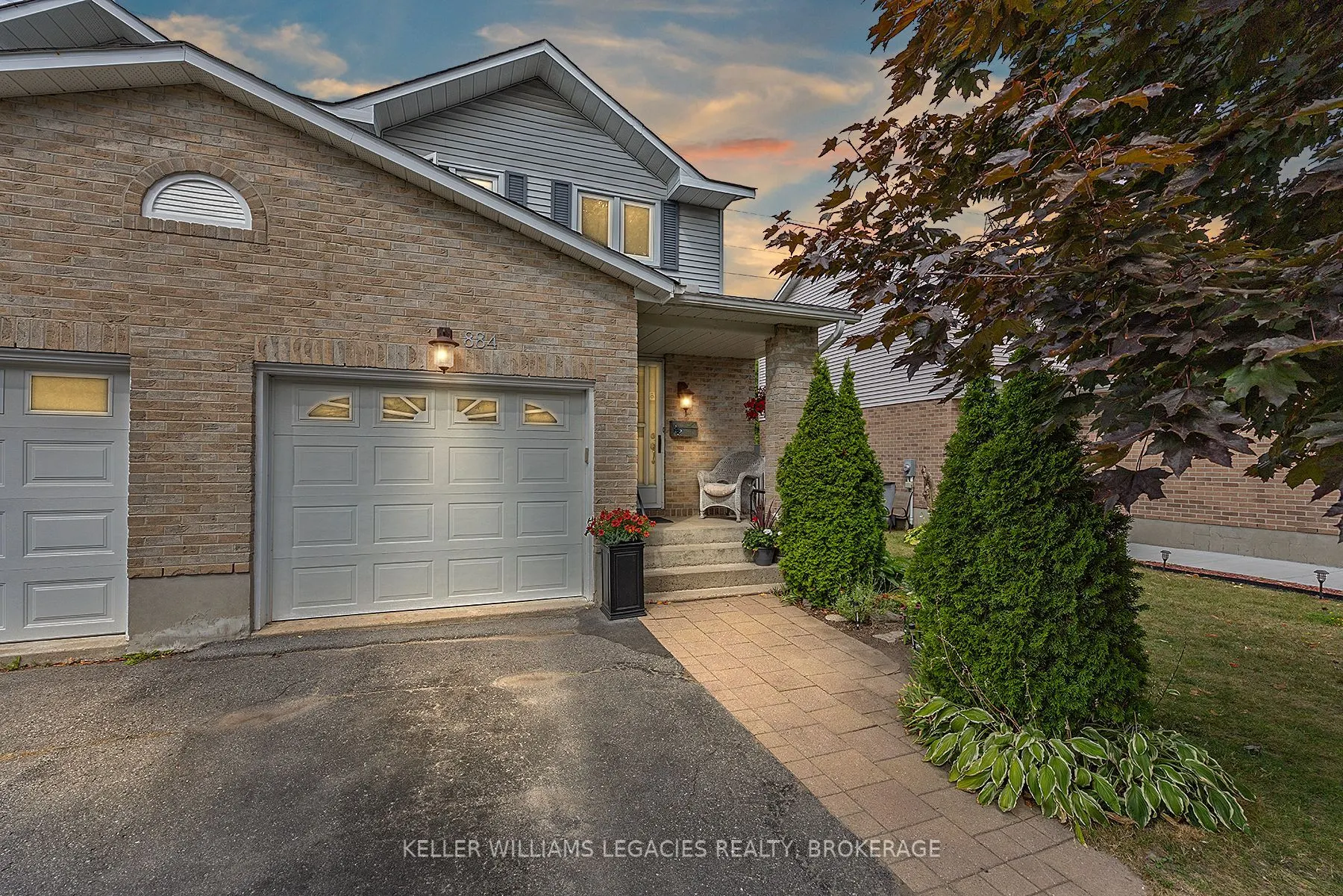 884 Muirfield Crescent