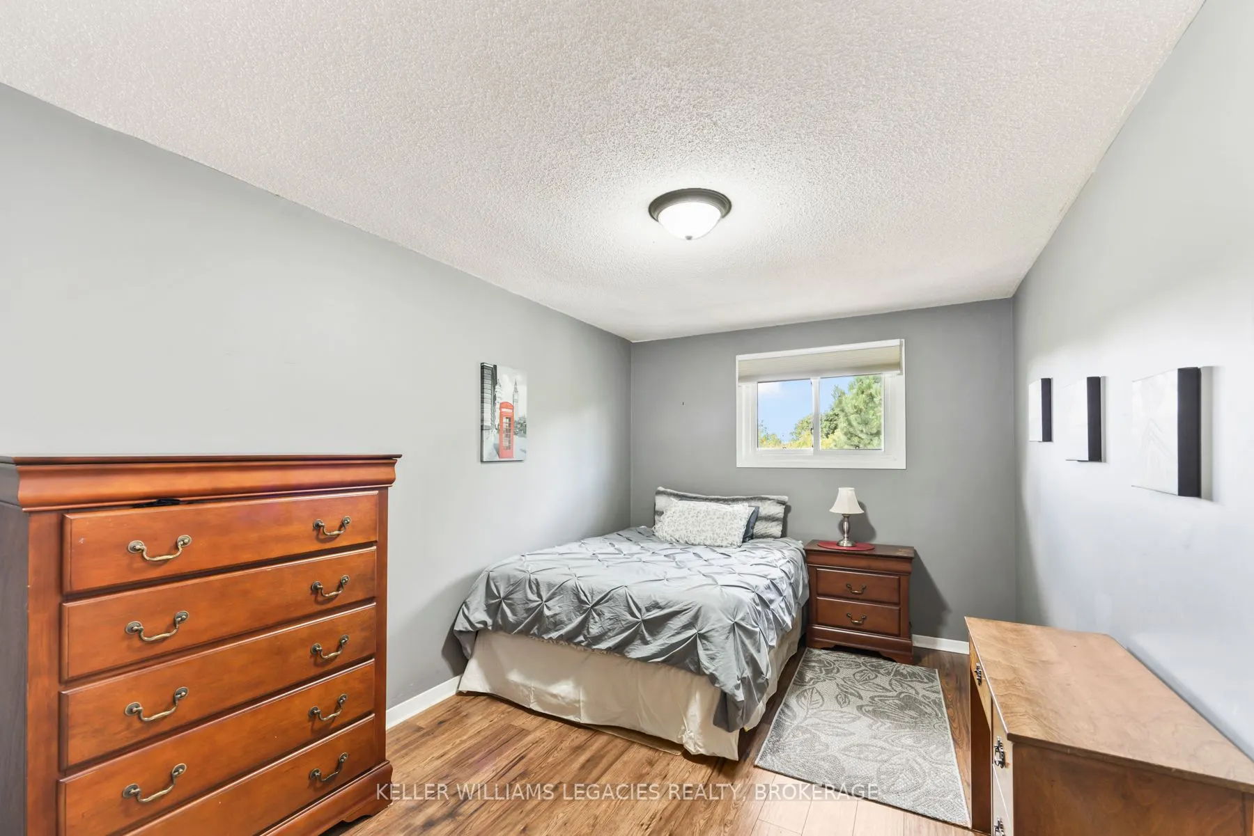 884 Muirfield Crescent