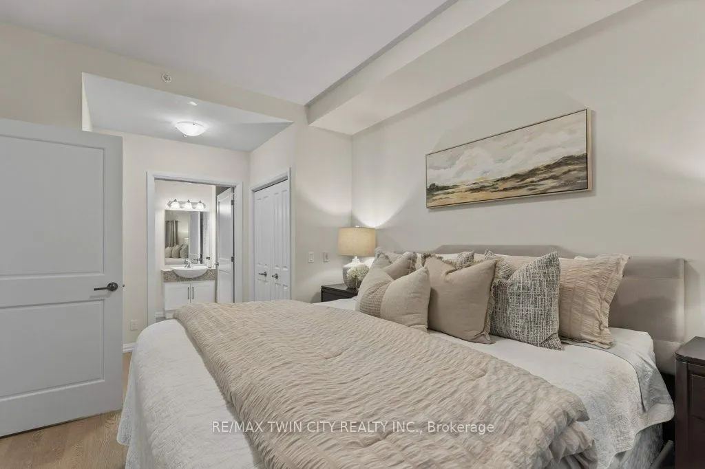 778 LAURELWOOD Drive, #110