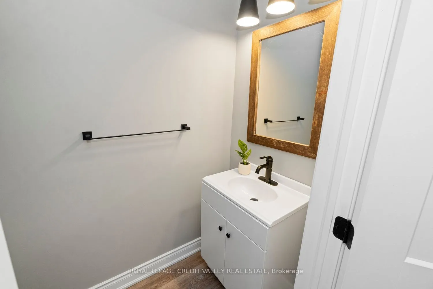90 Raymond Road, #2