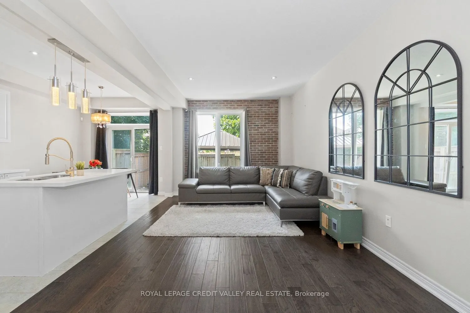 90 Raymond Road, #2