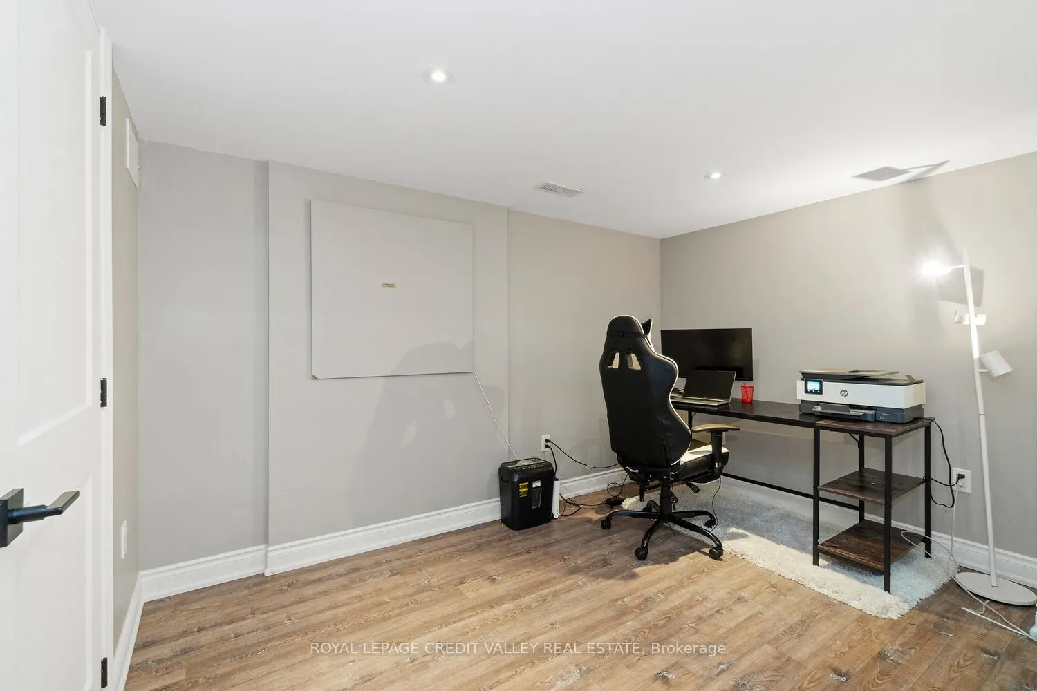 90 Raymond Road, #2