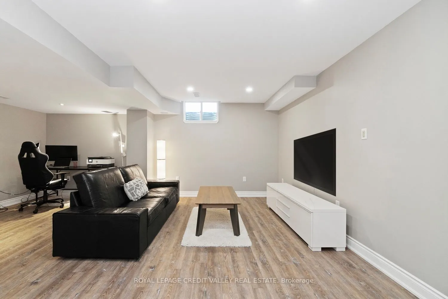 90 Raymond Road, #2