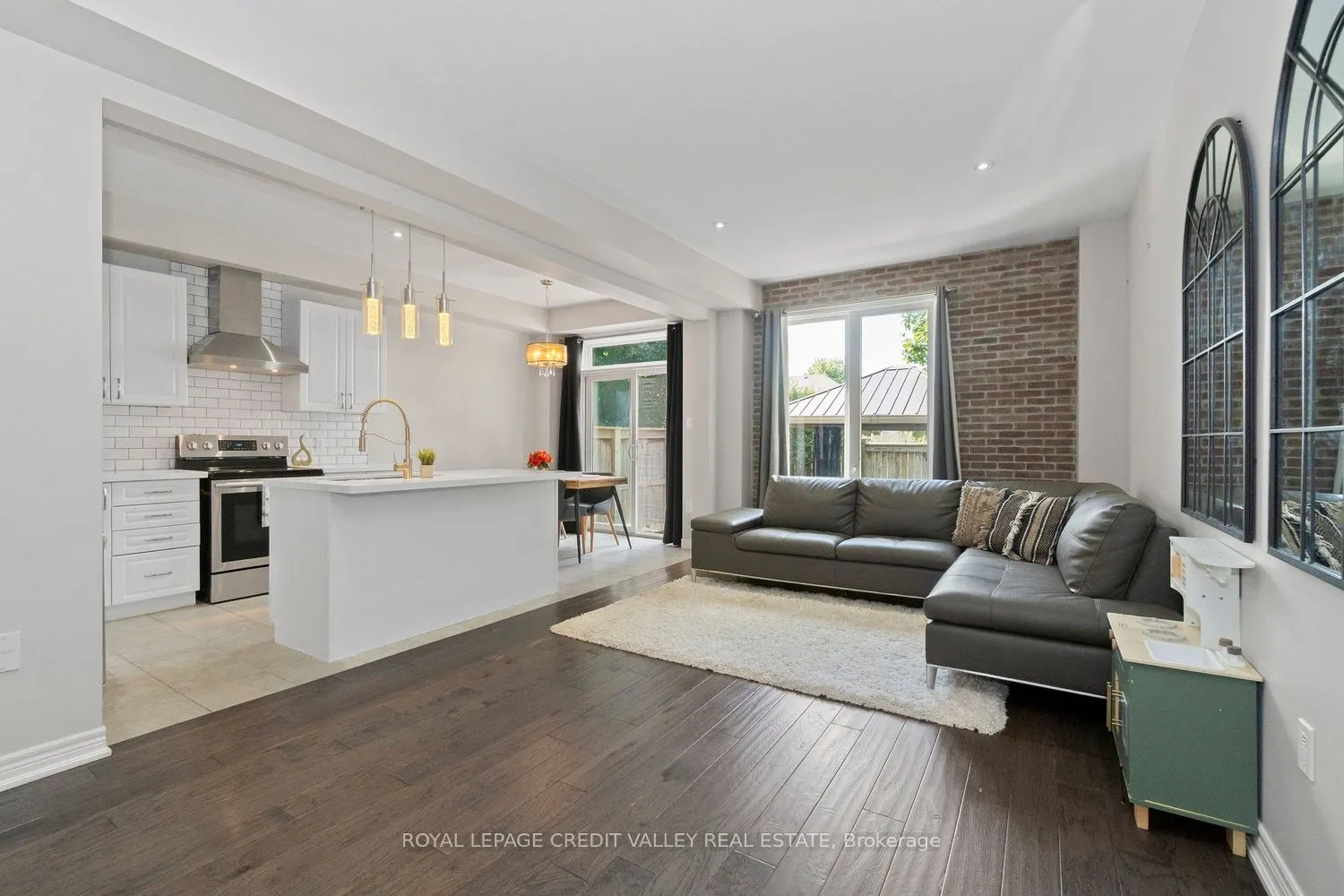 90 Raymond Road, #2