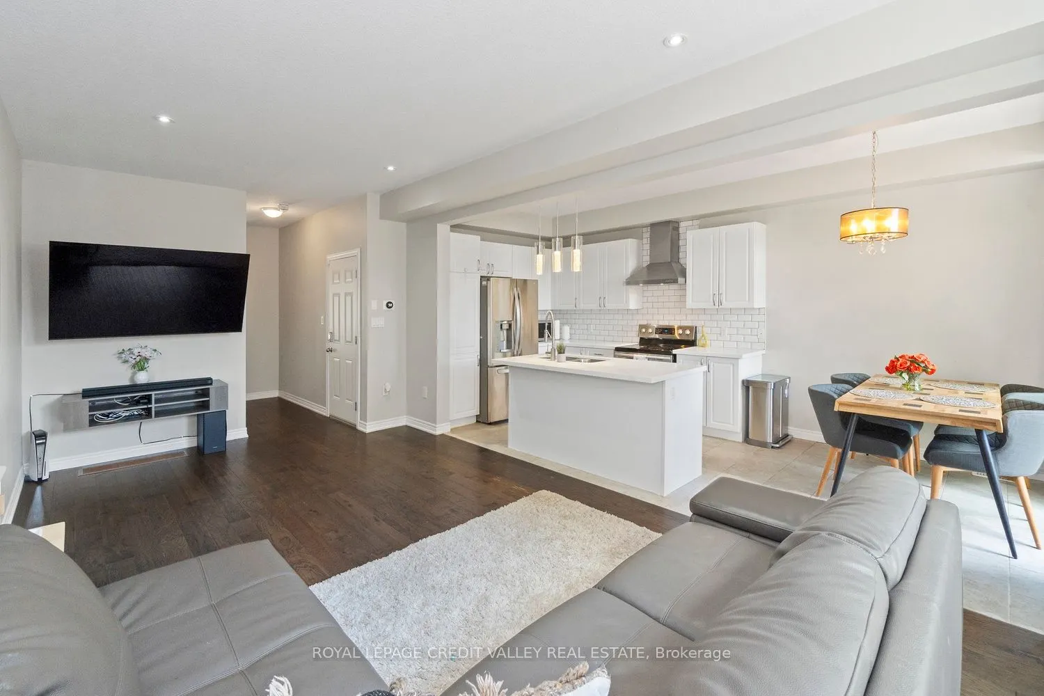 90 Raymond Road, #2