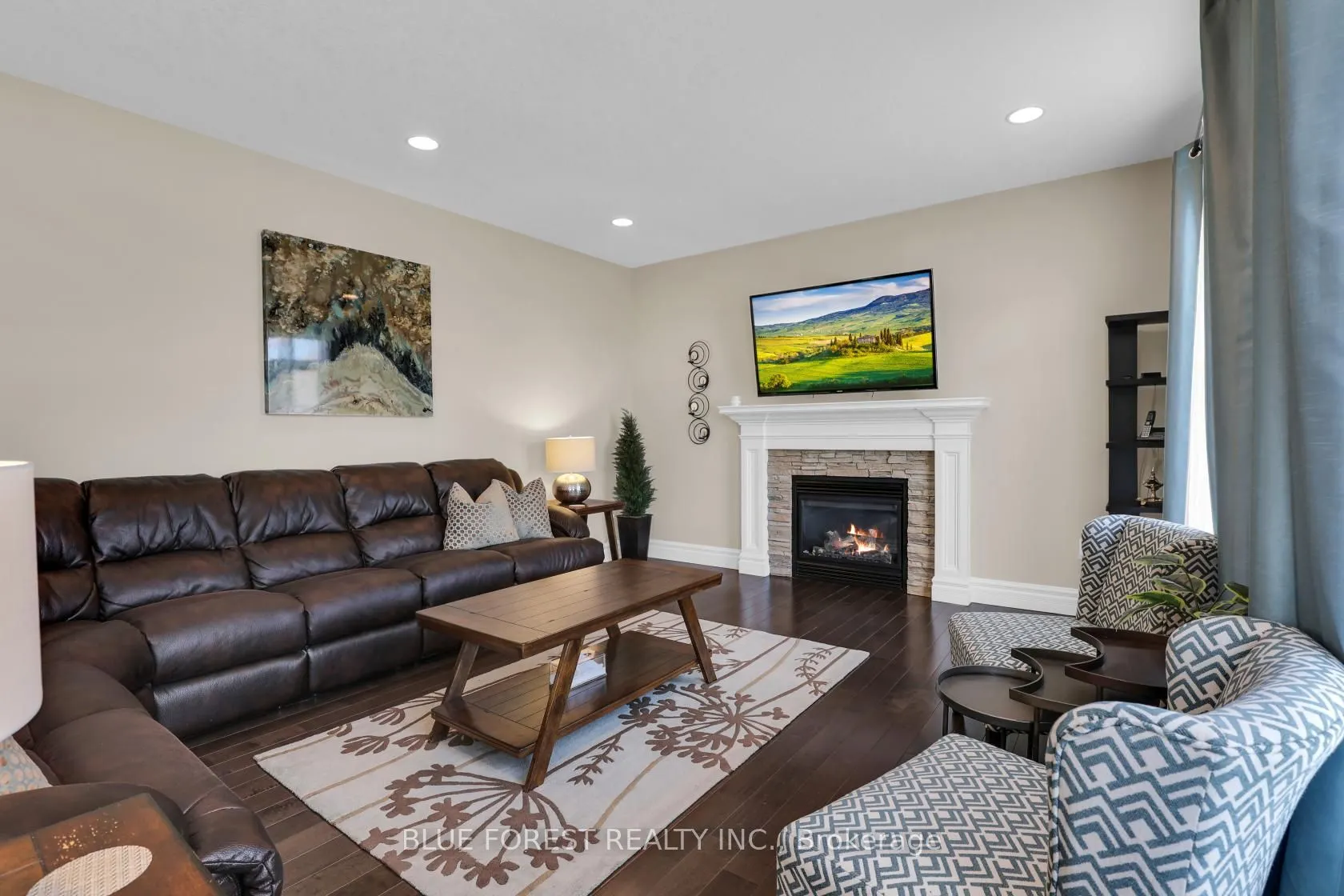 972 Gleneagle Trail