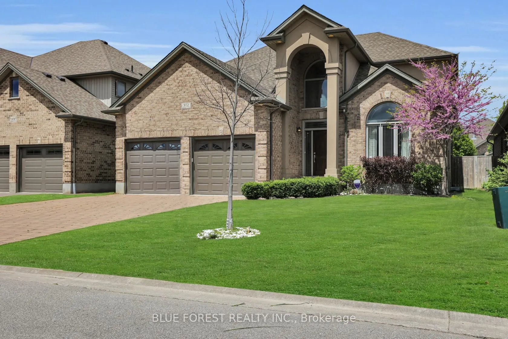 972 Gleneagle Trail