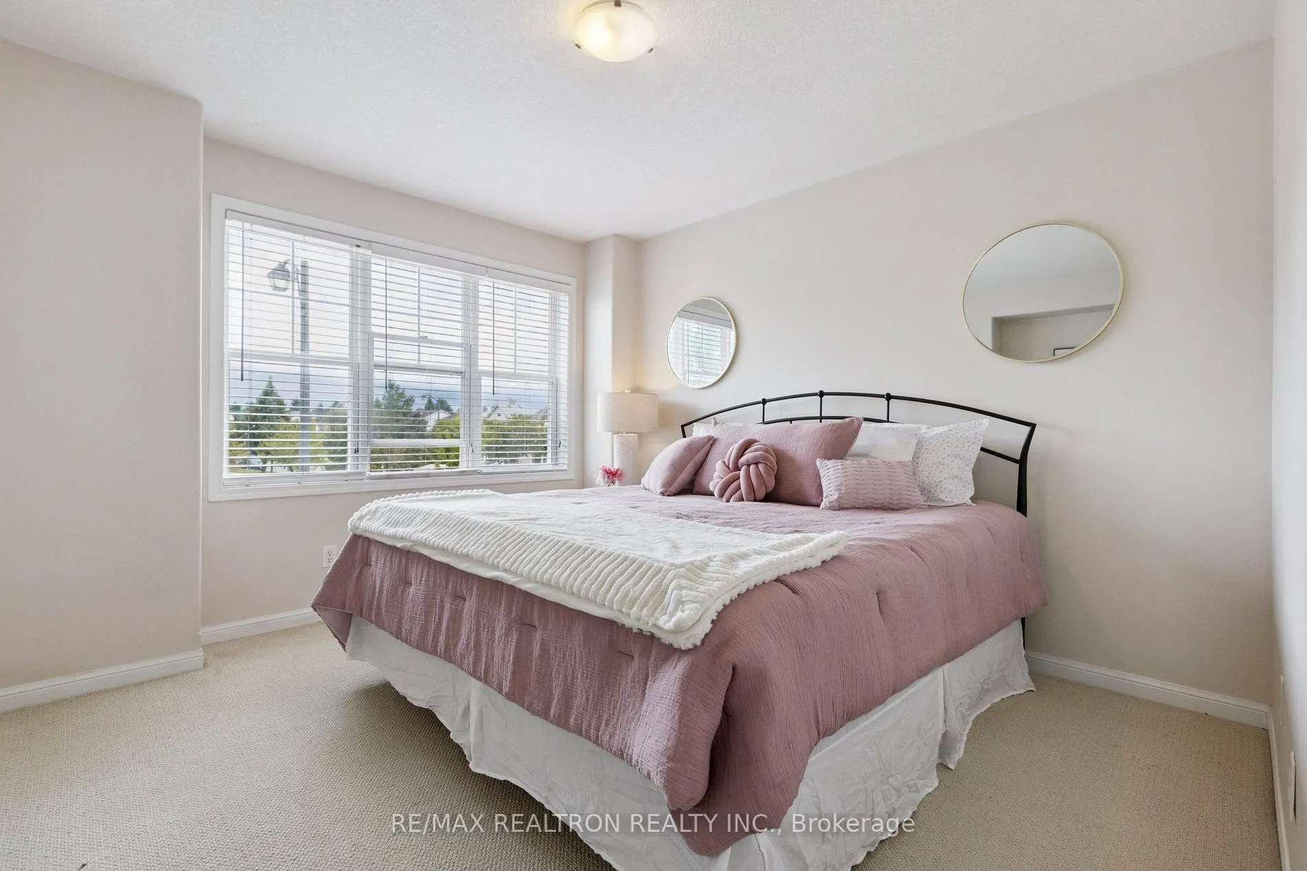 97 Coulthard Boulevard N
