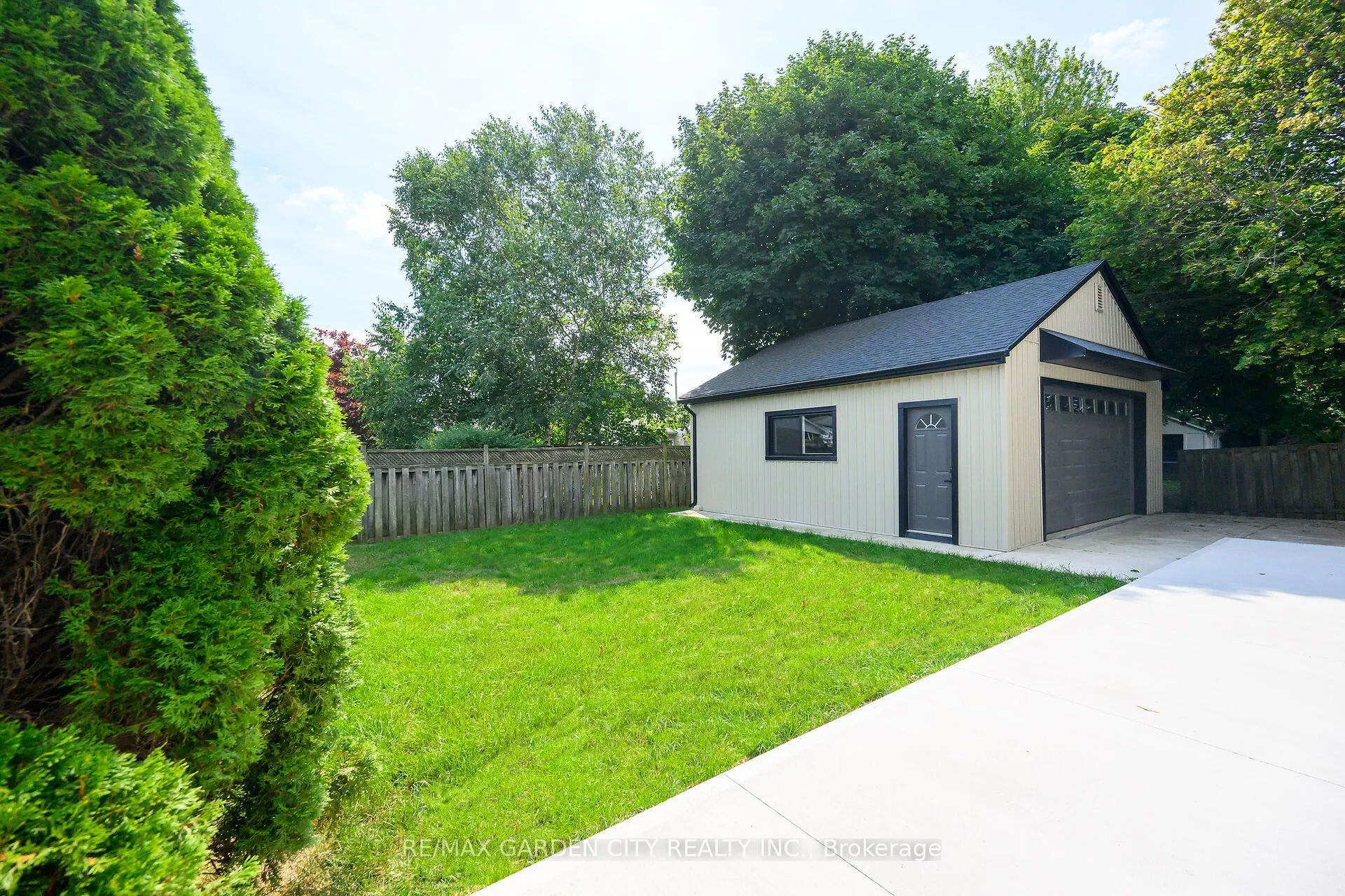 14 Marr Avenue