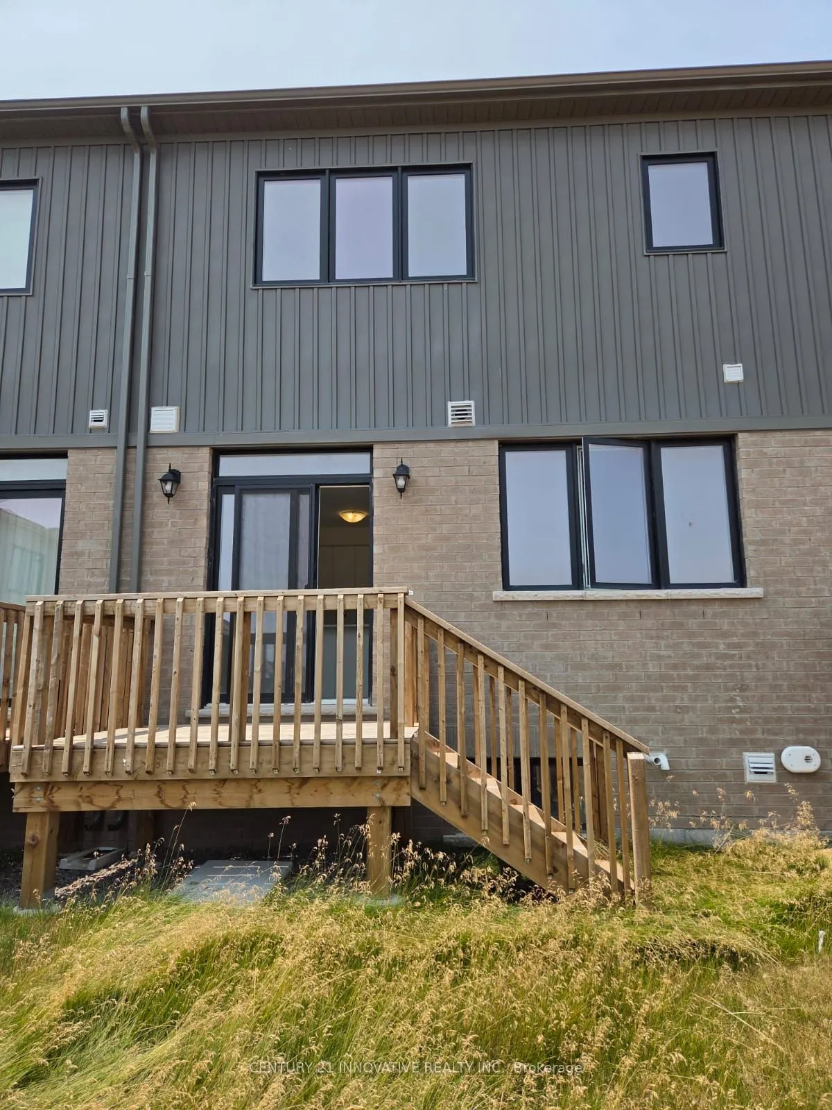 202 Port Crescent