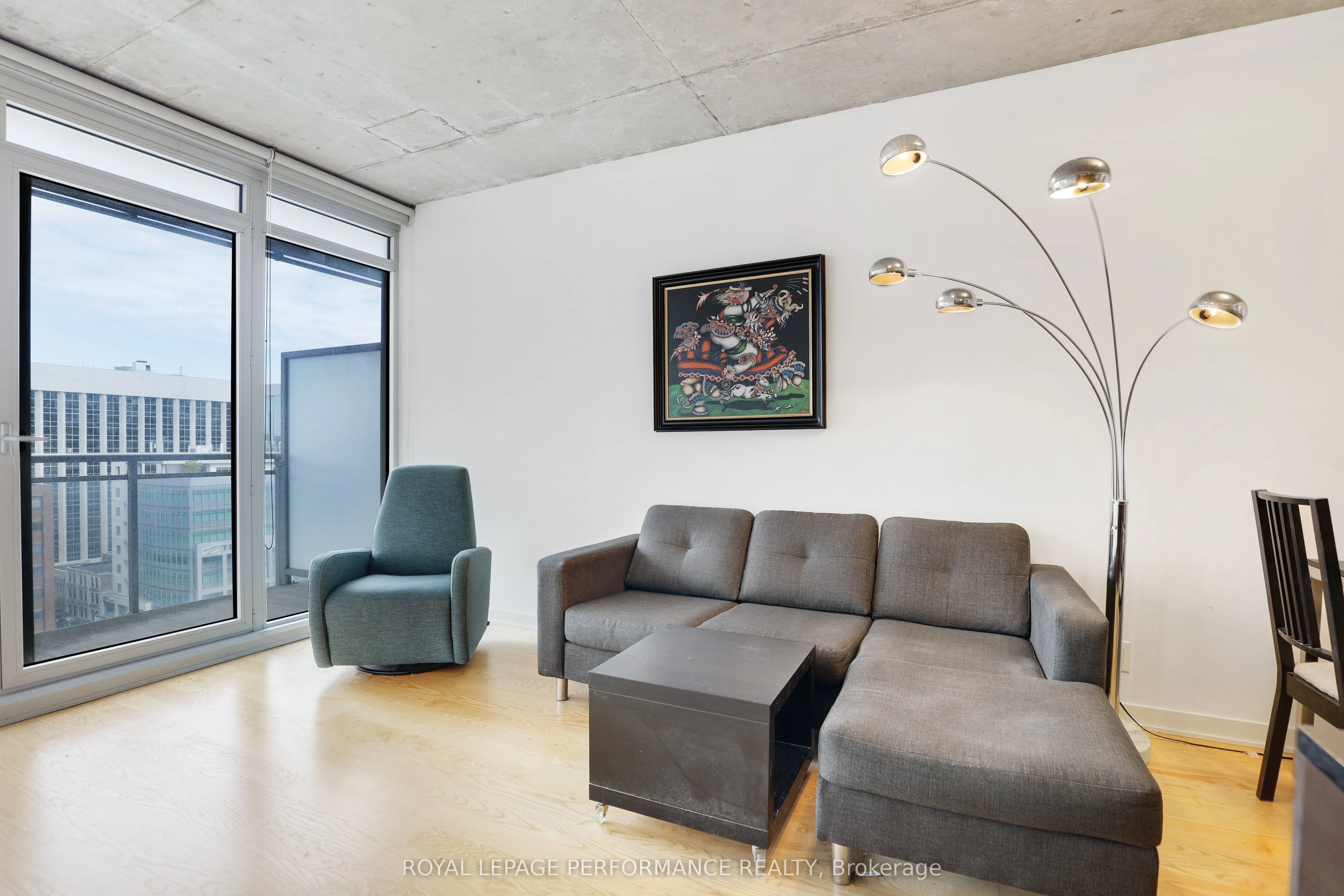 324 Laurier Avenue W, #1403