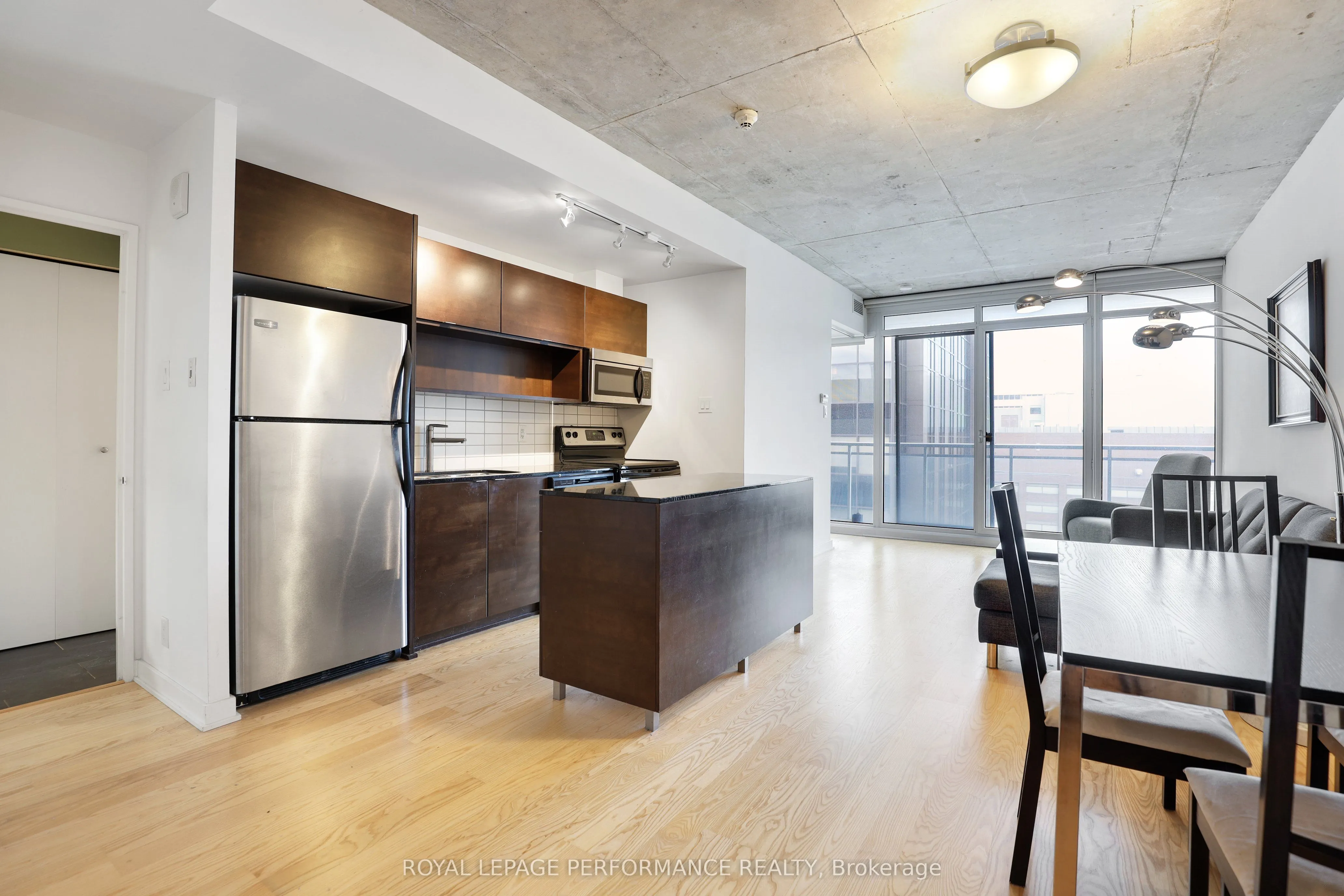 324 Laurier Avenue W, #1403