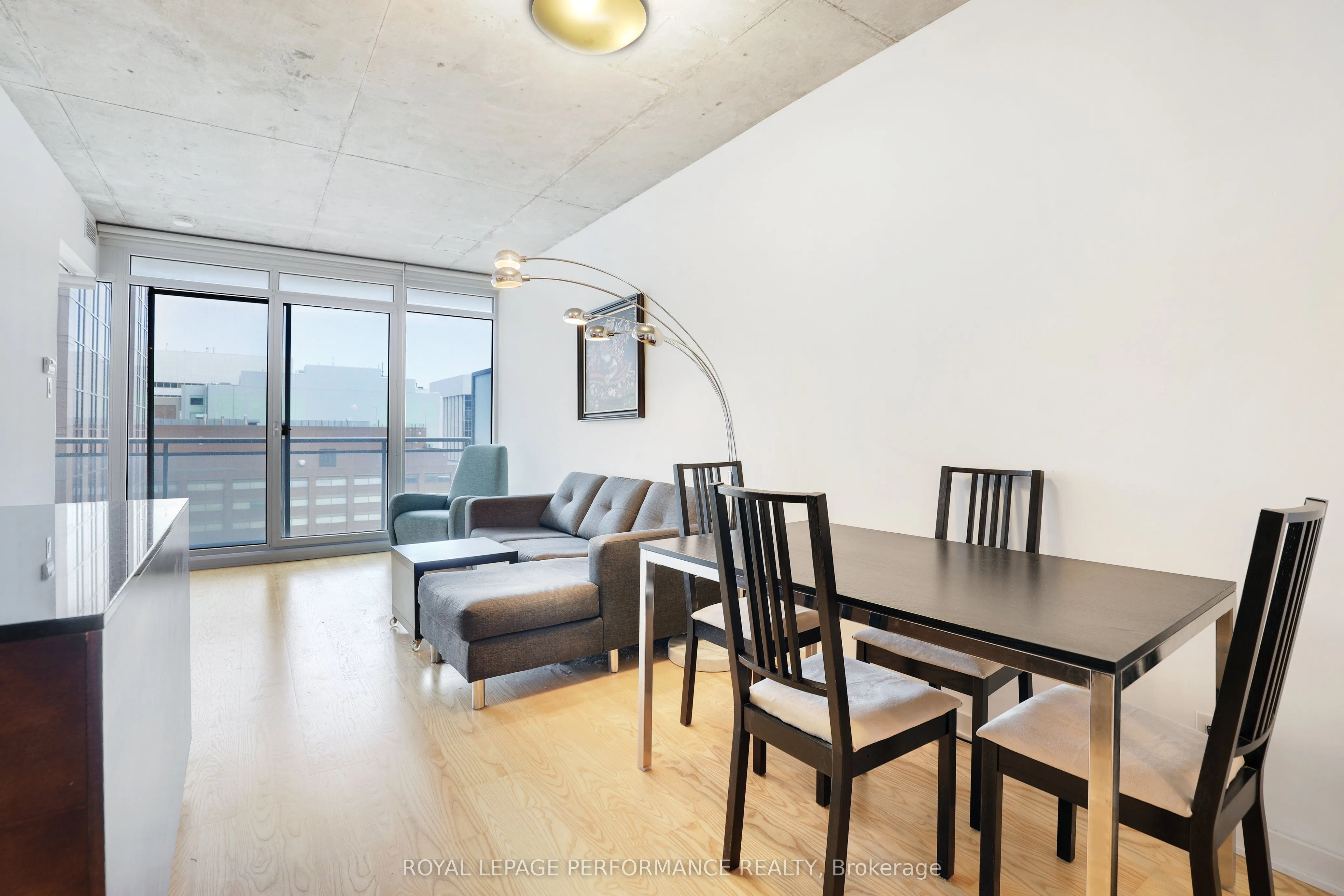 324 Laurier Avenue W, #1403