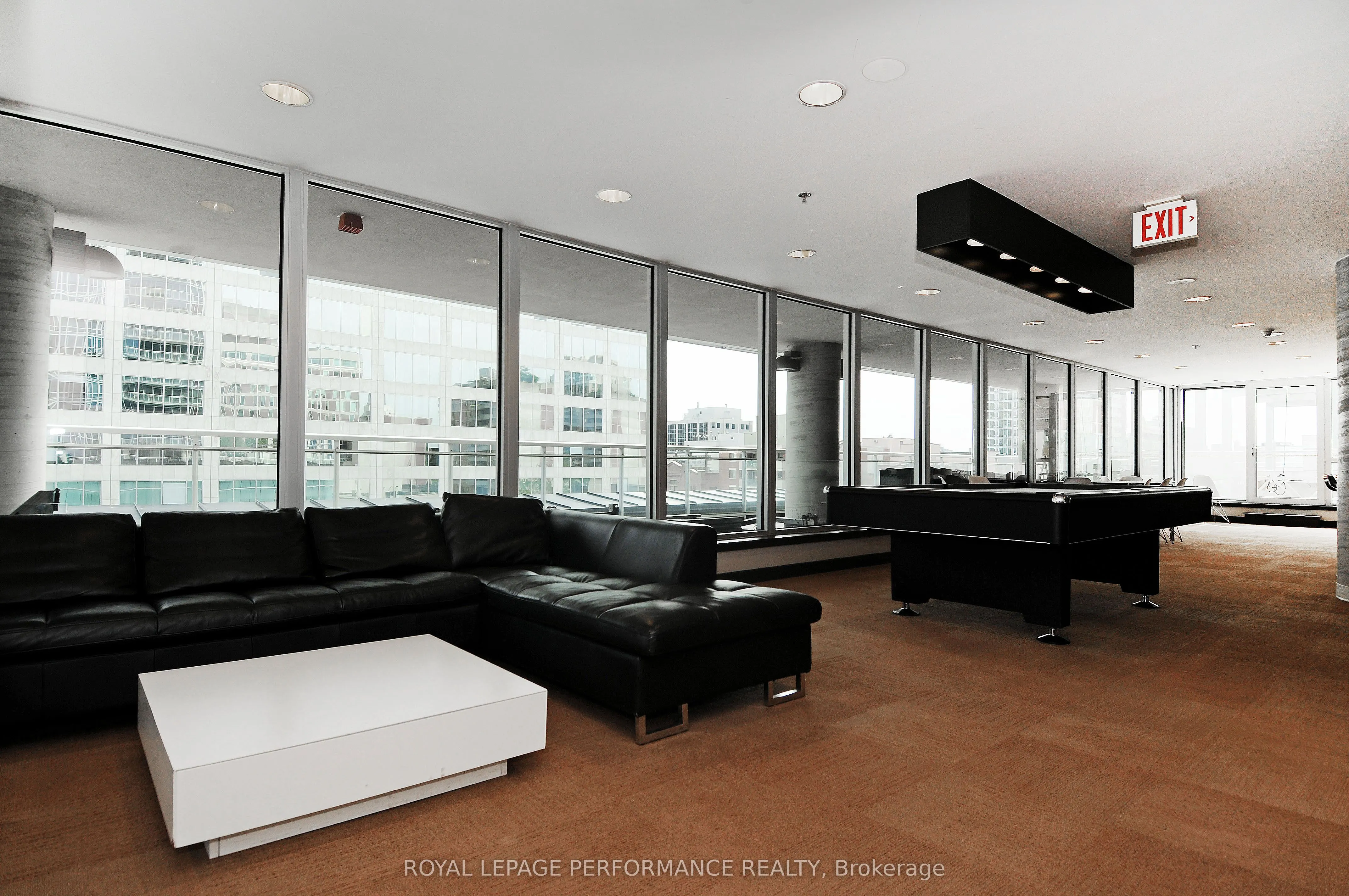 324 Laurier Avenue W, #1403