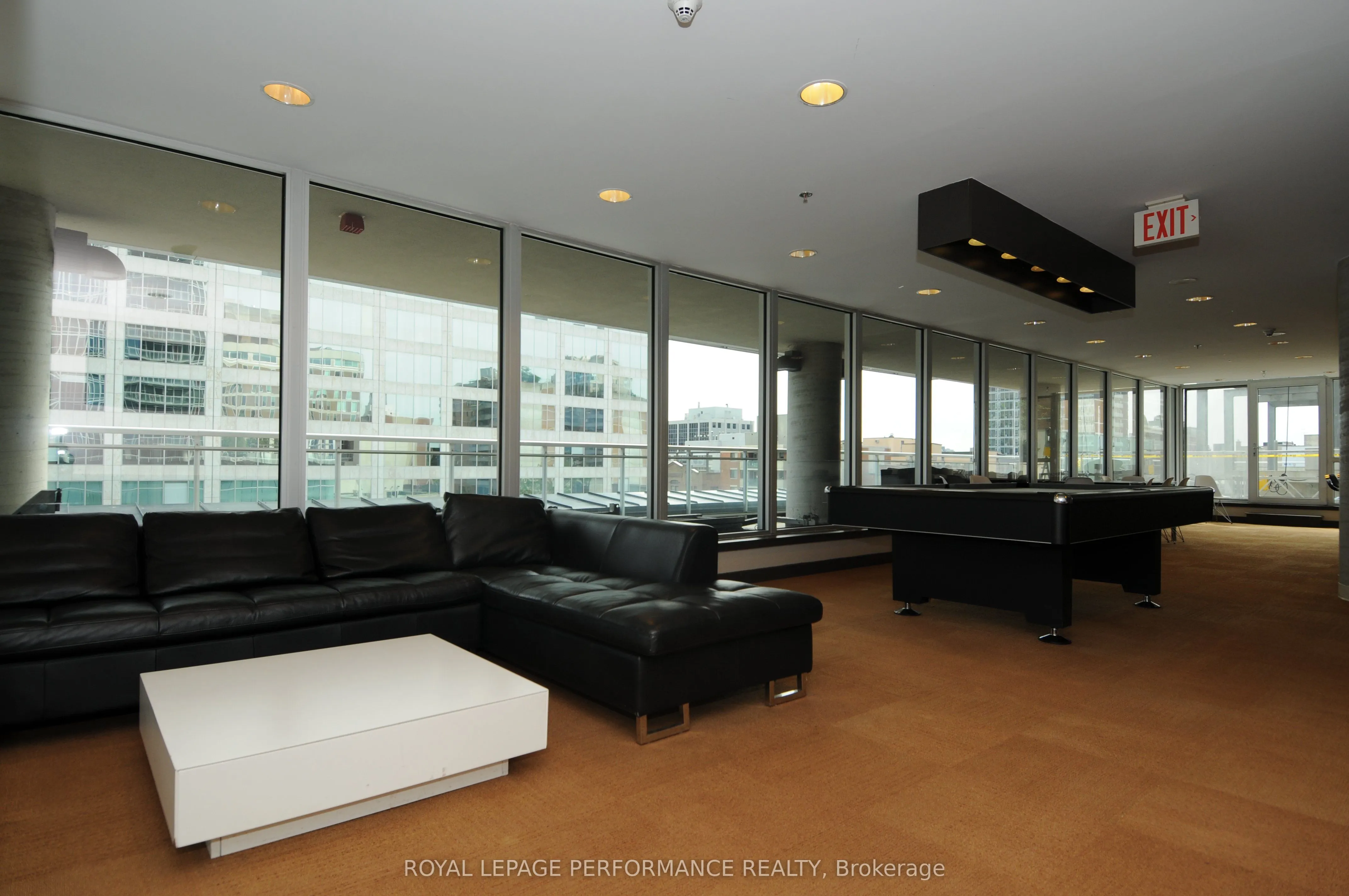 324 Laurier Avenue W, #1403