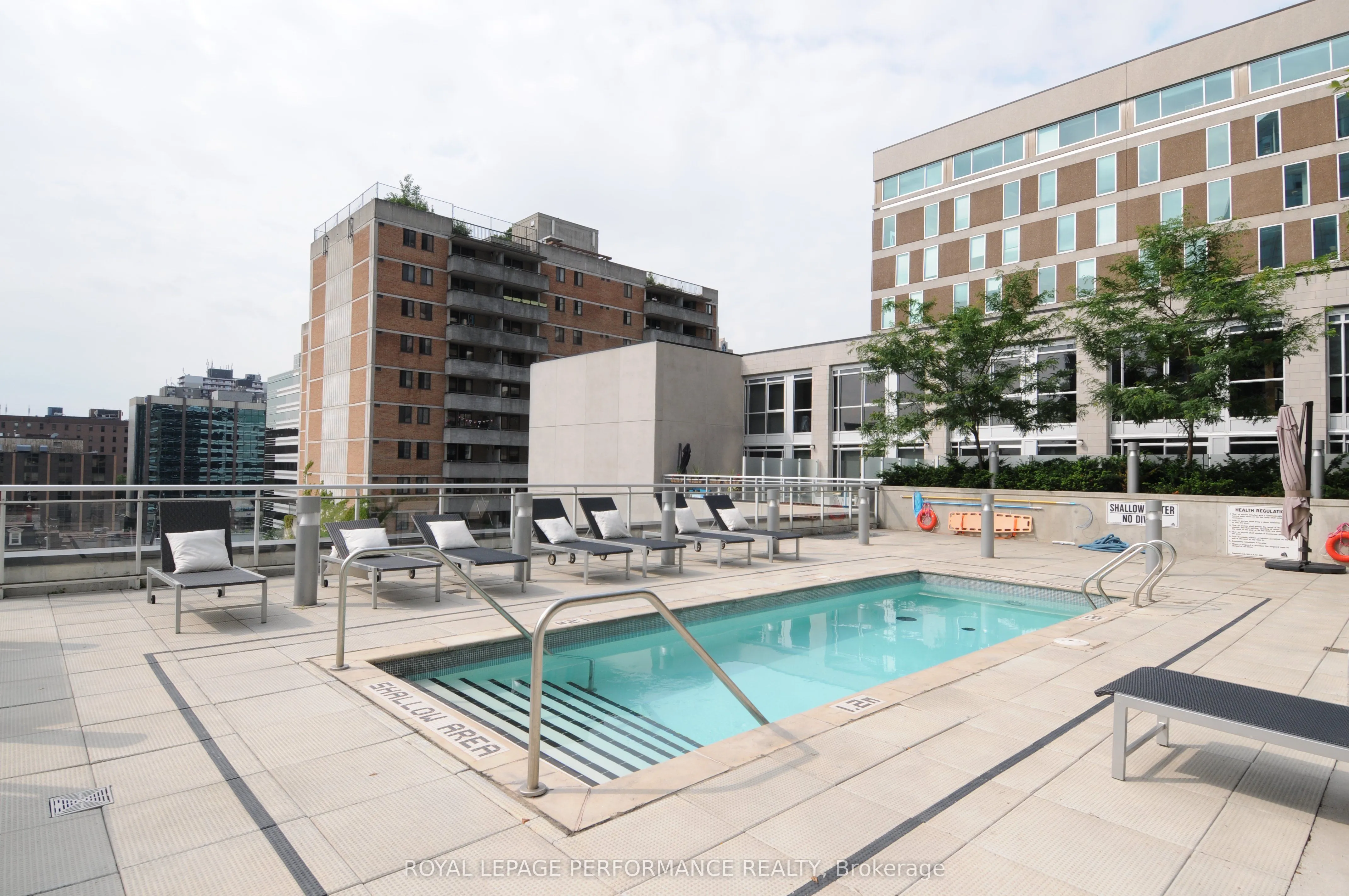 324 Laurier Avenue W, #1403