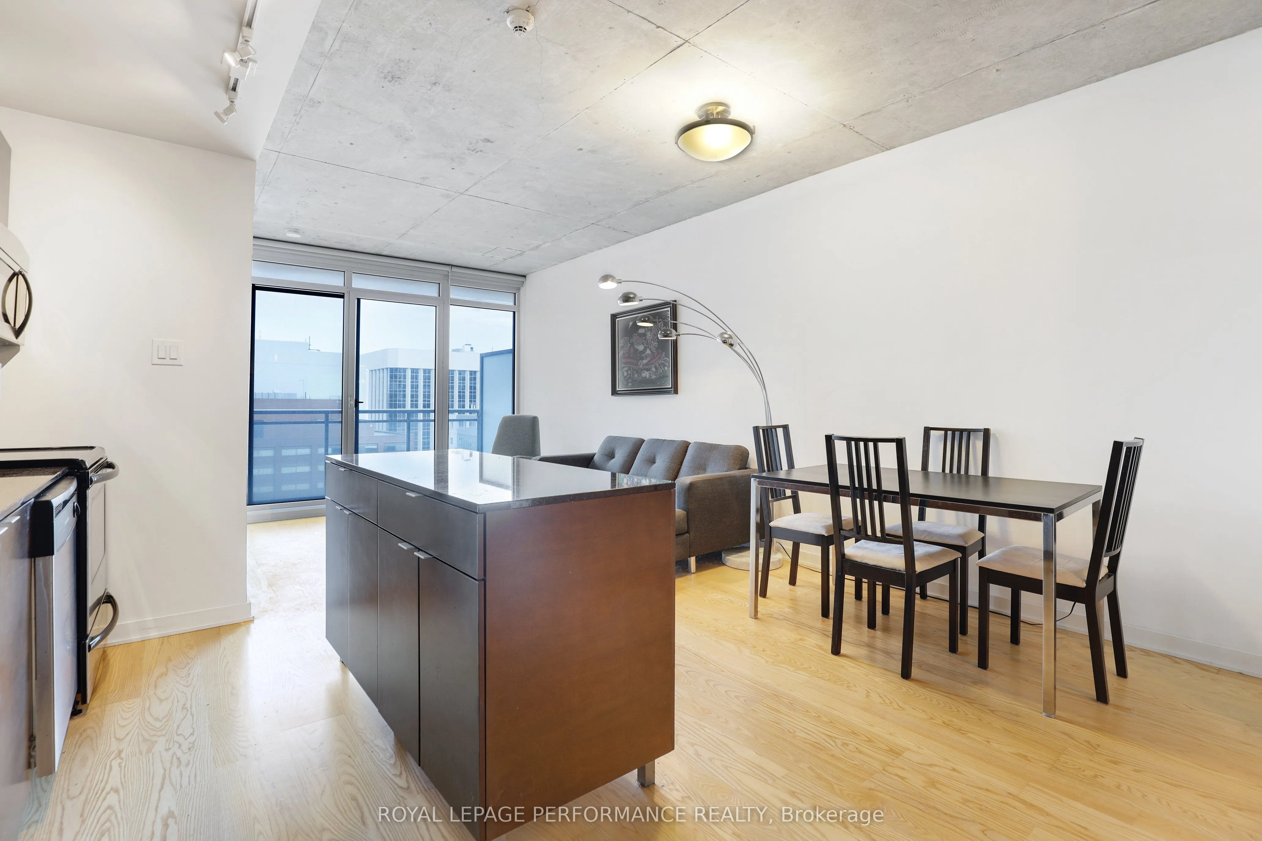 324 Laurier Avenue W, #1403