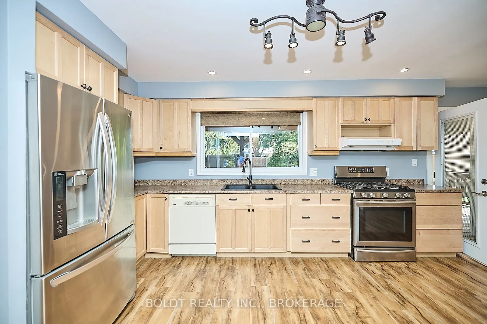 1516 GARRISON Road