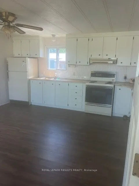 32 Pineview Avenue