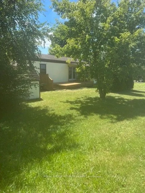 32 Pineview Avenue