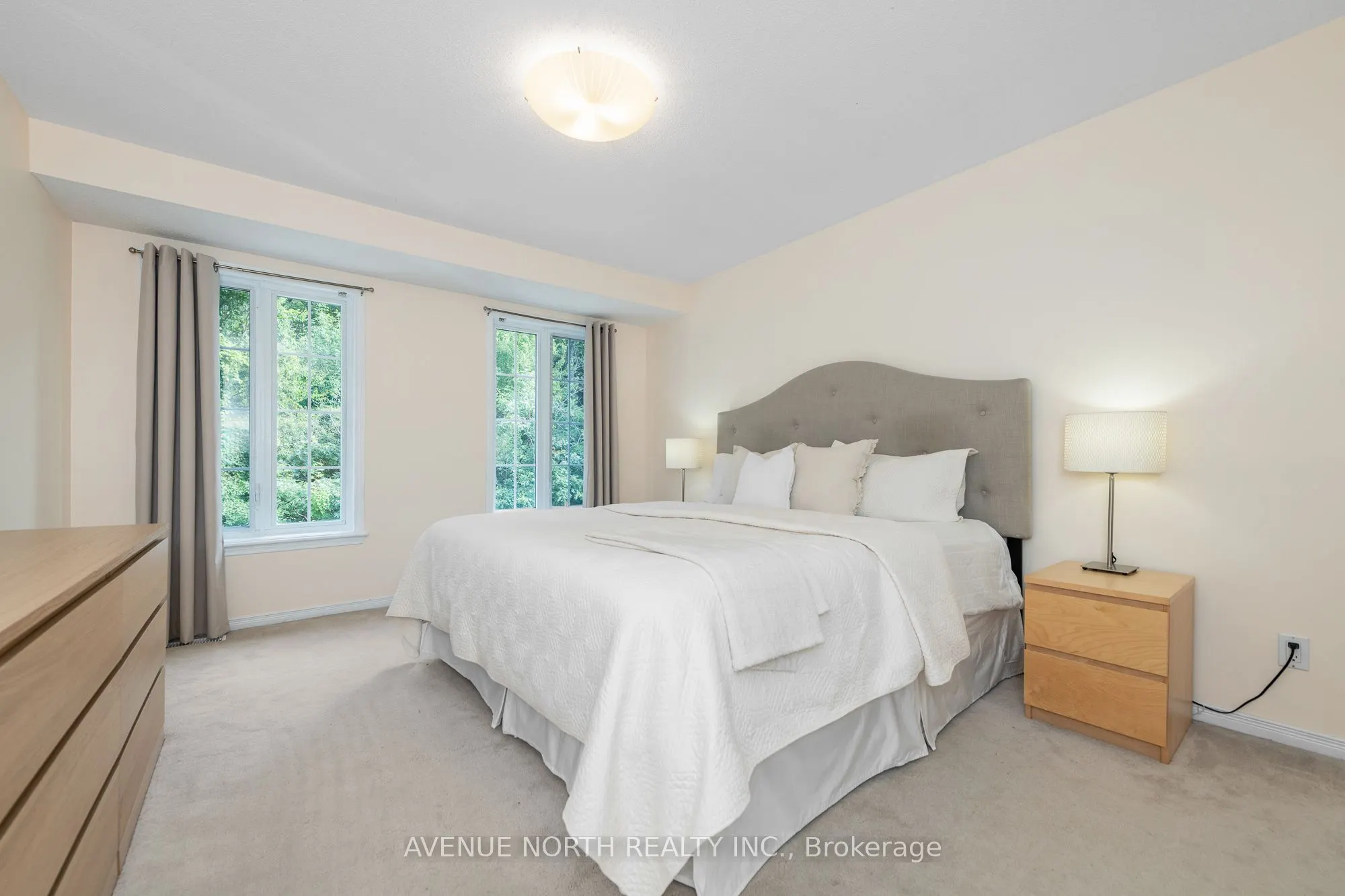 225 GLADEVIEW Private
