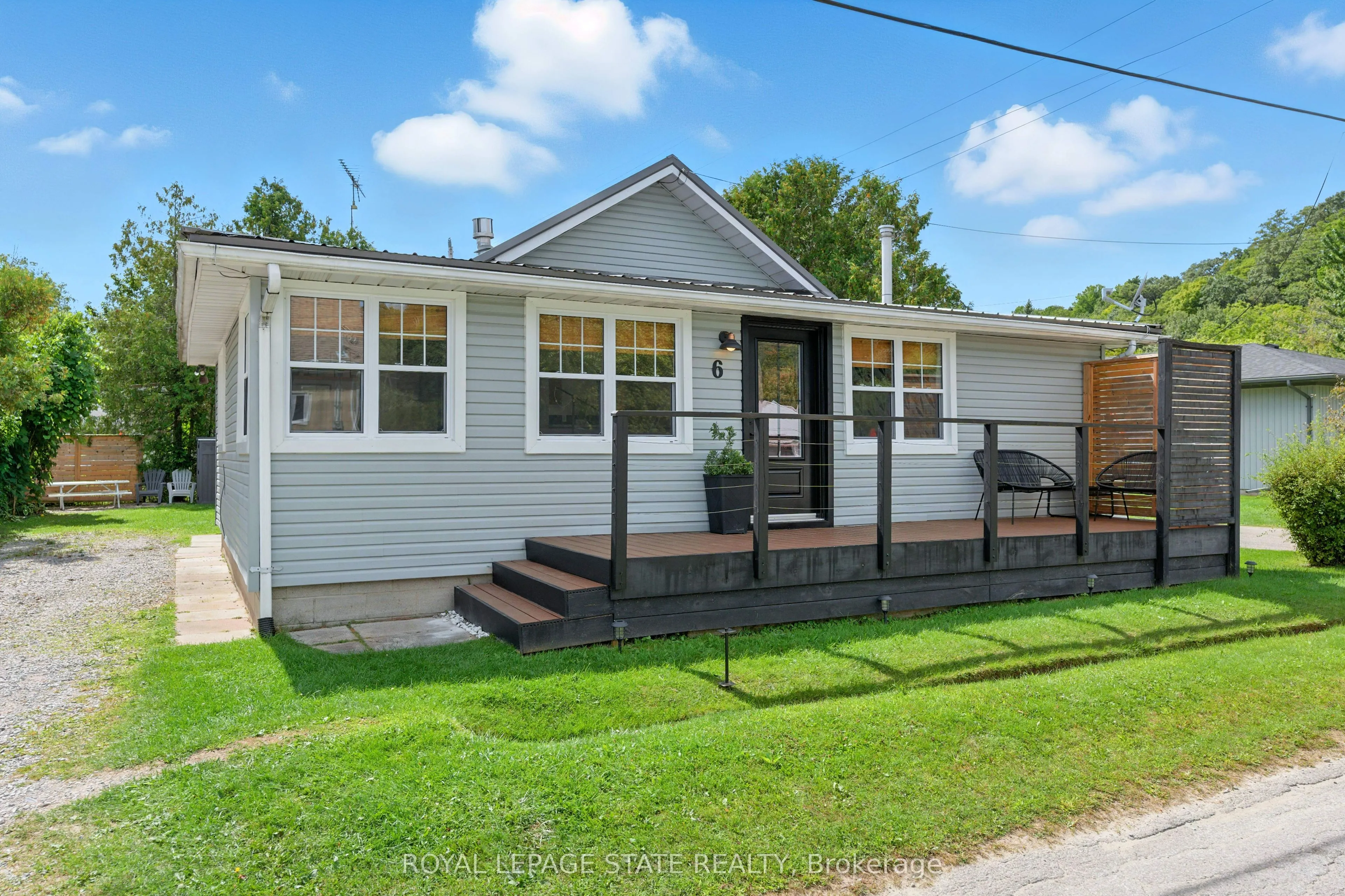 6 Old Hill Road