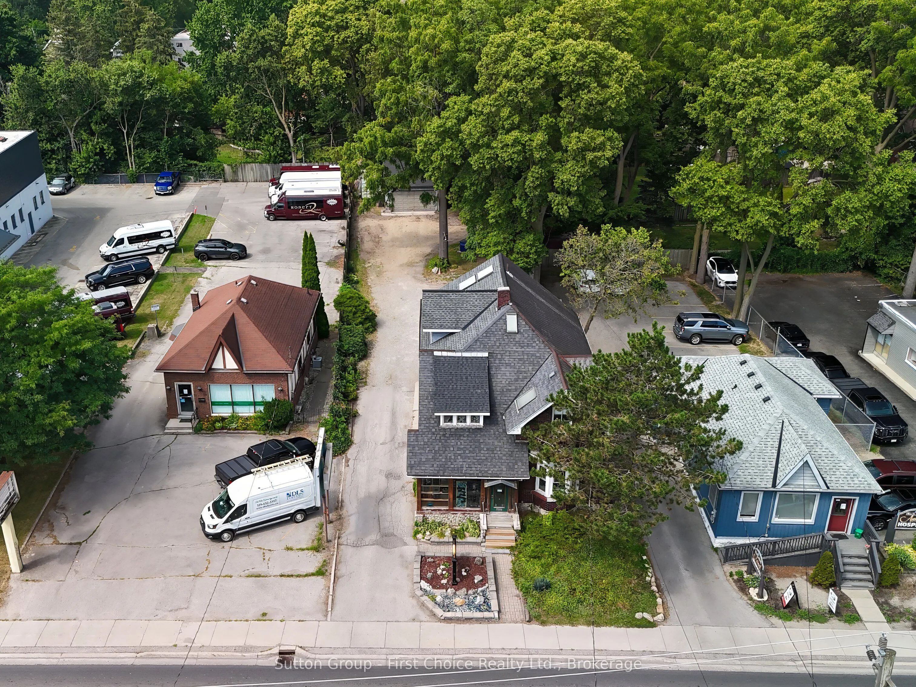 97 Wharncliffe Road S