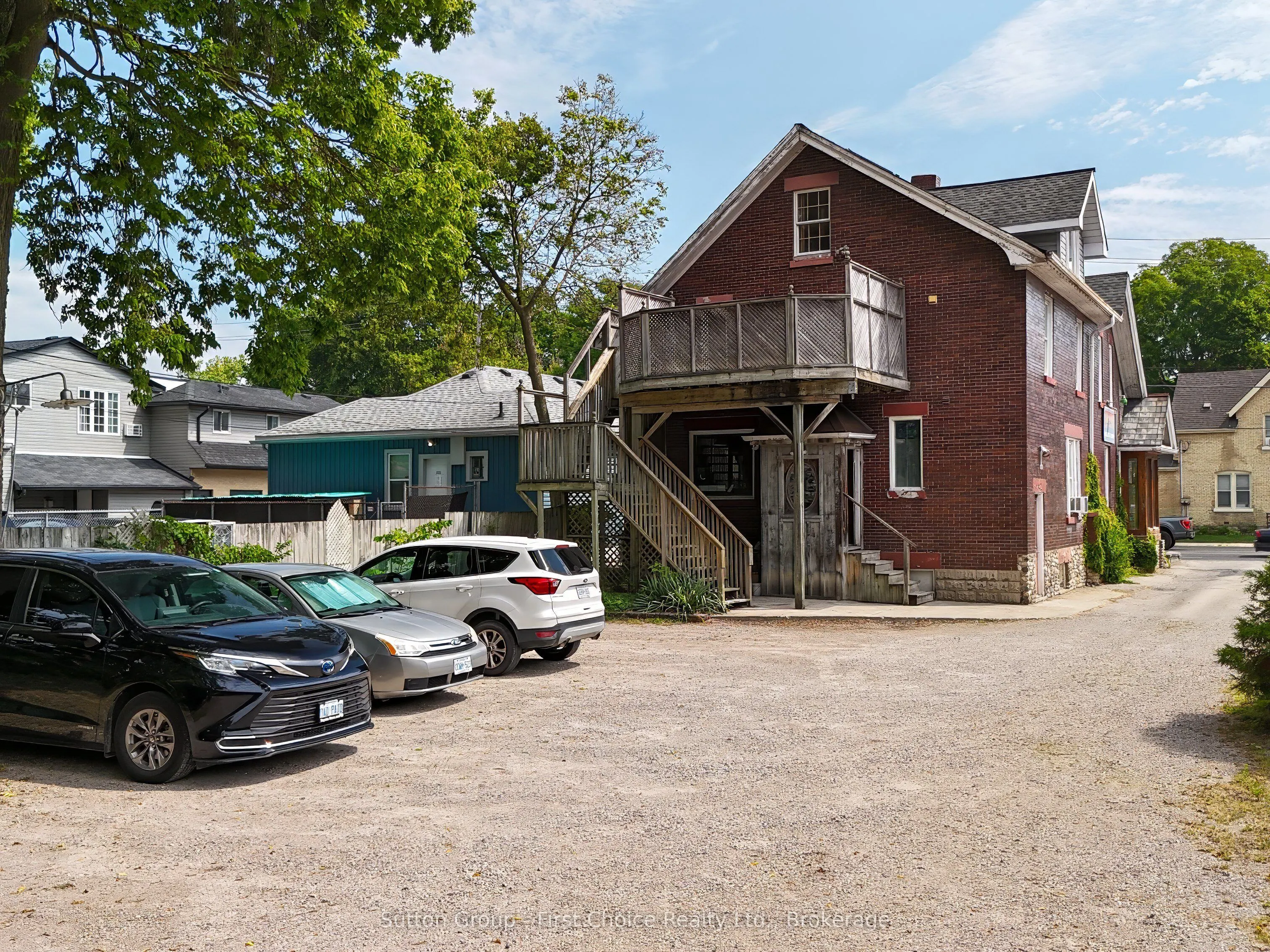 97 Wharncliffe Road S