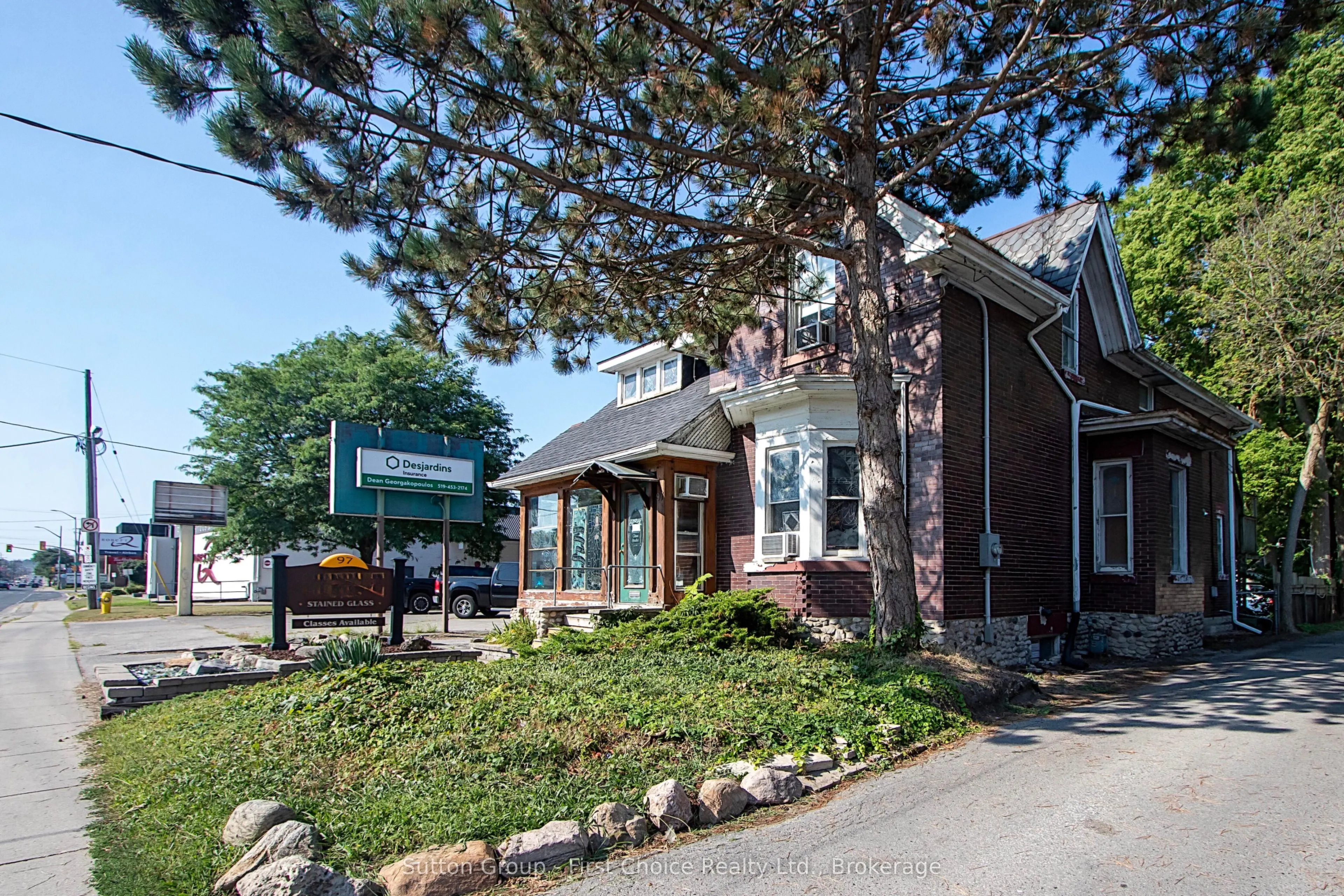 97 Wharncliffe Road S