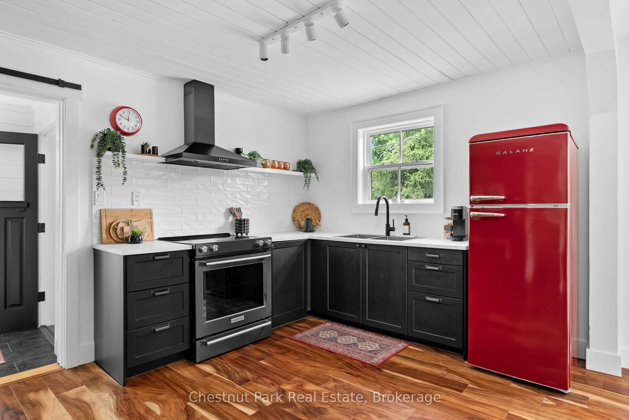 1011 UNITED CHURCH Road