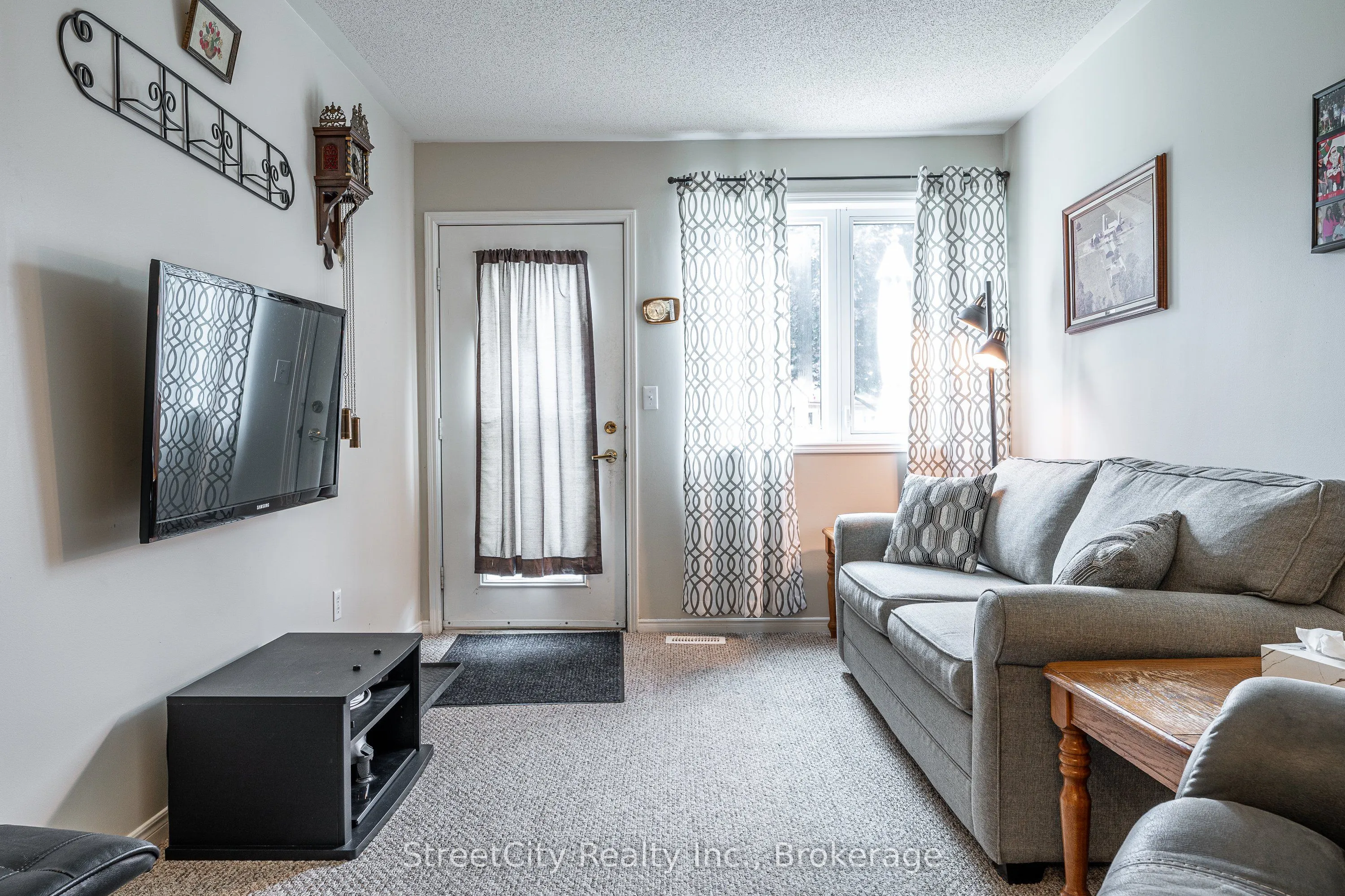 300 John Street S, #23