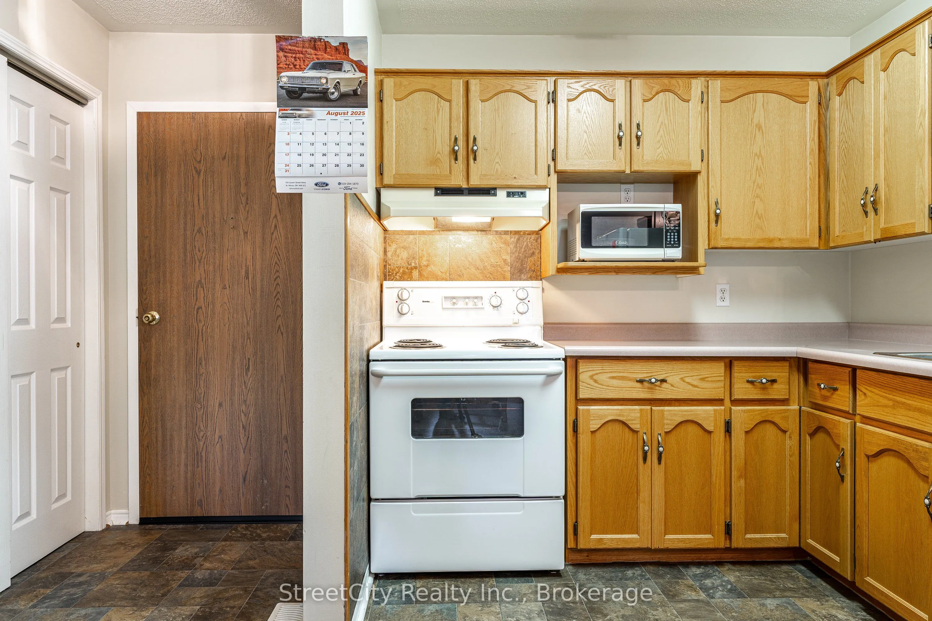 300 John Street S, #23