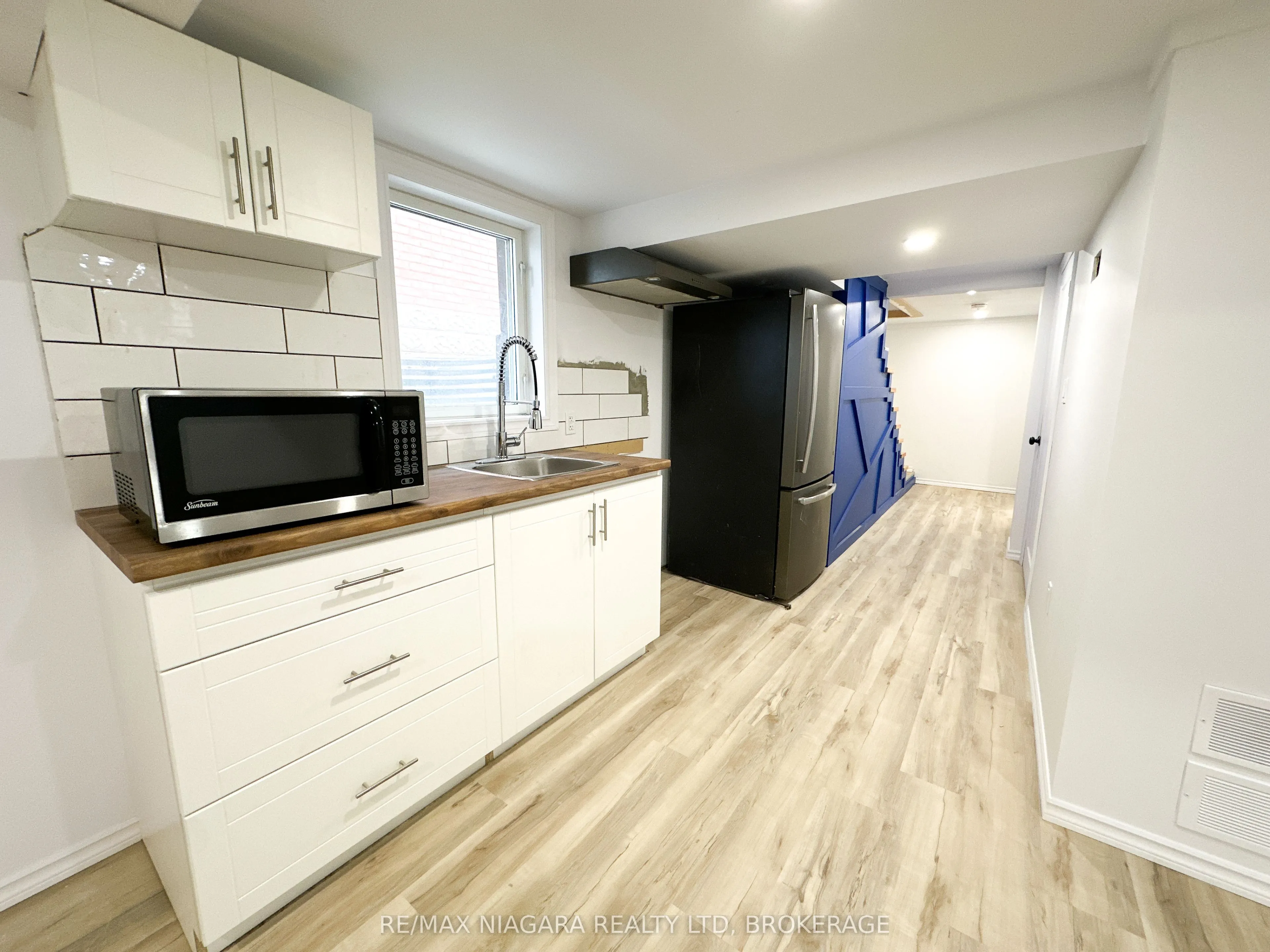 233 PELHAM Road