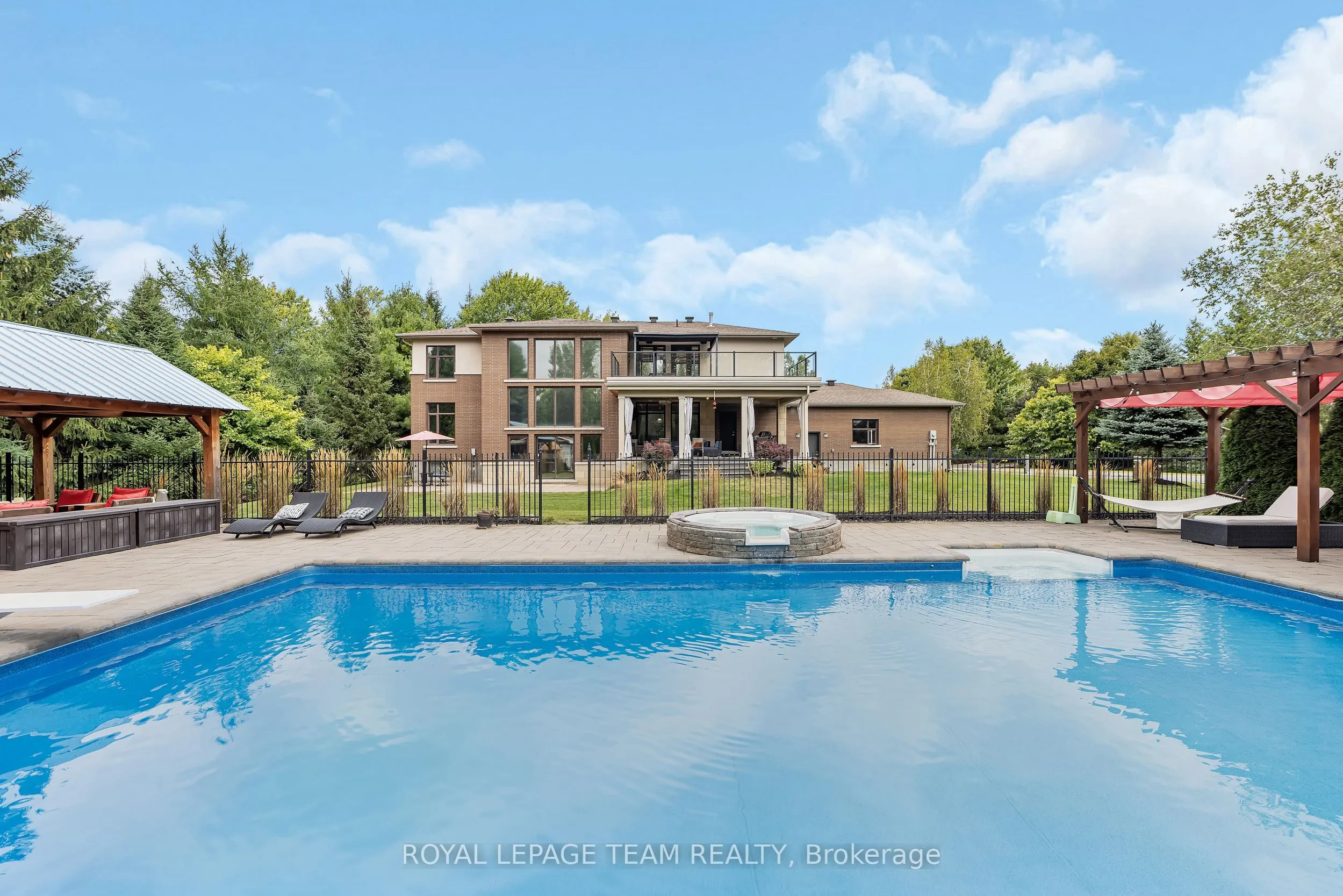 6290 Emerald Links Drive