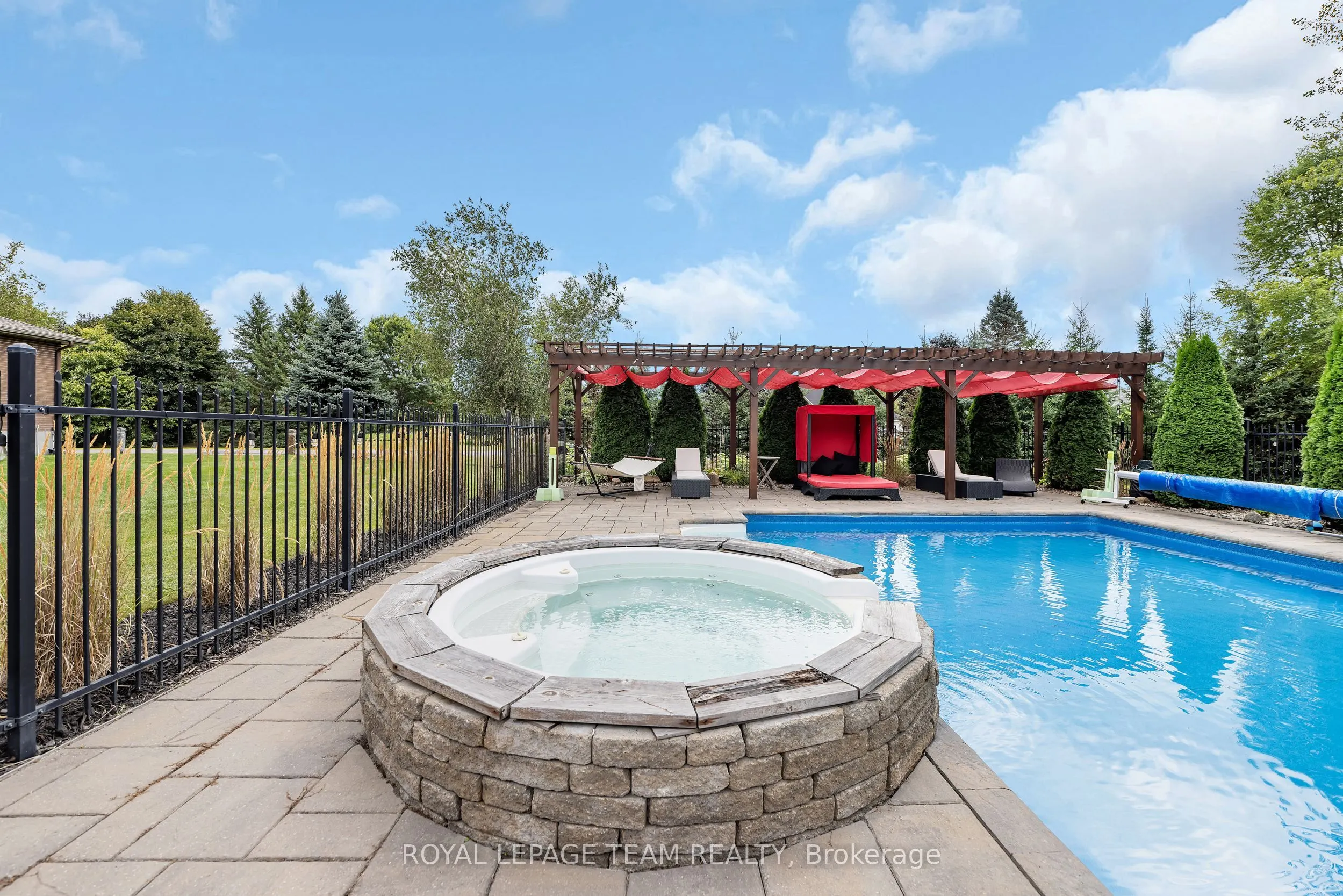 6290 Emerald Links Drive