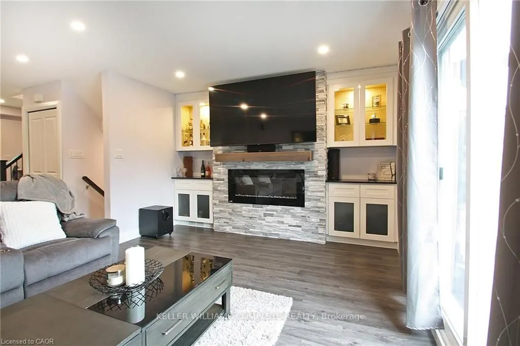 410 Pioneer Drive, #6