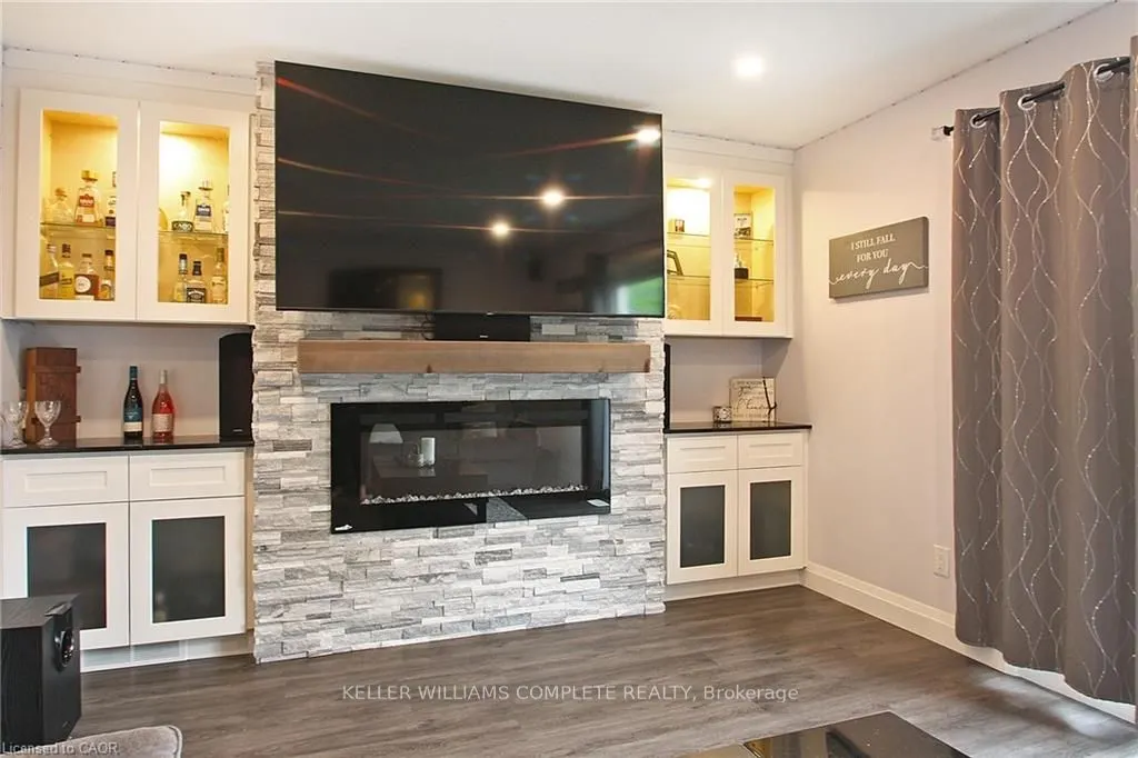 410 Pioneer Drive, #6