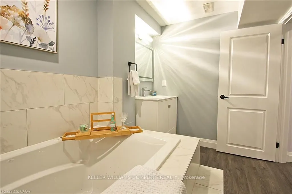 410 Pioneer Drive, #6