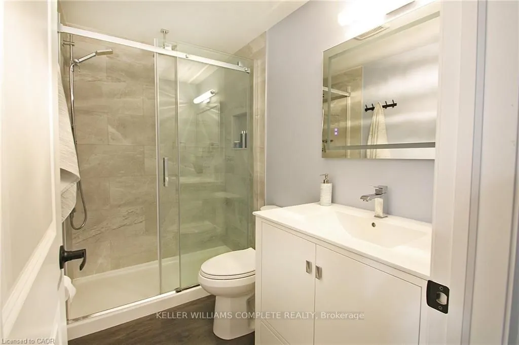 410 Pioneer Drive, #6