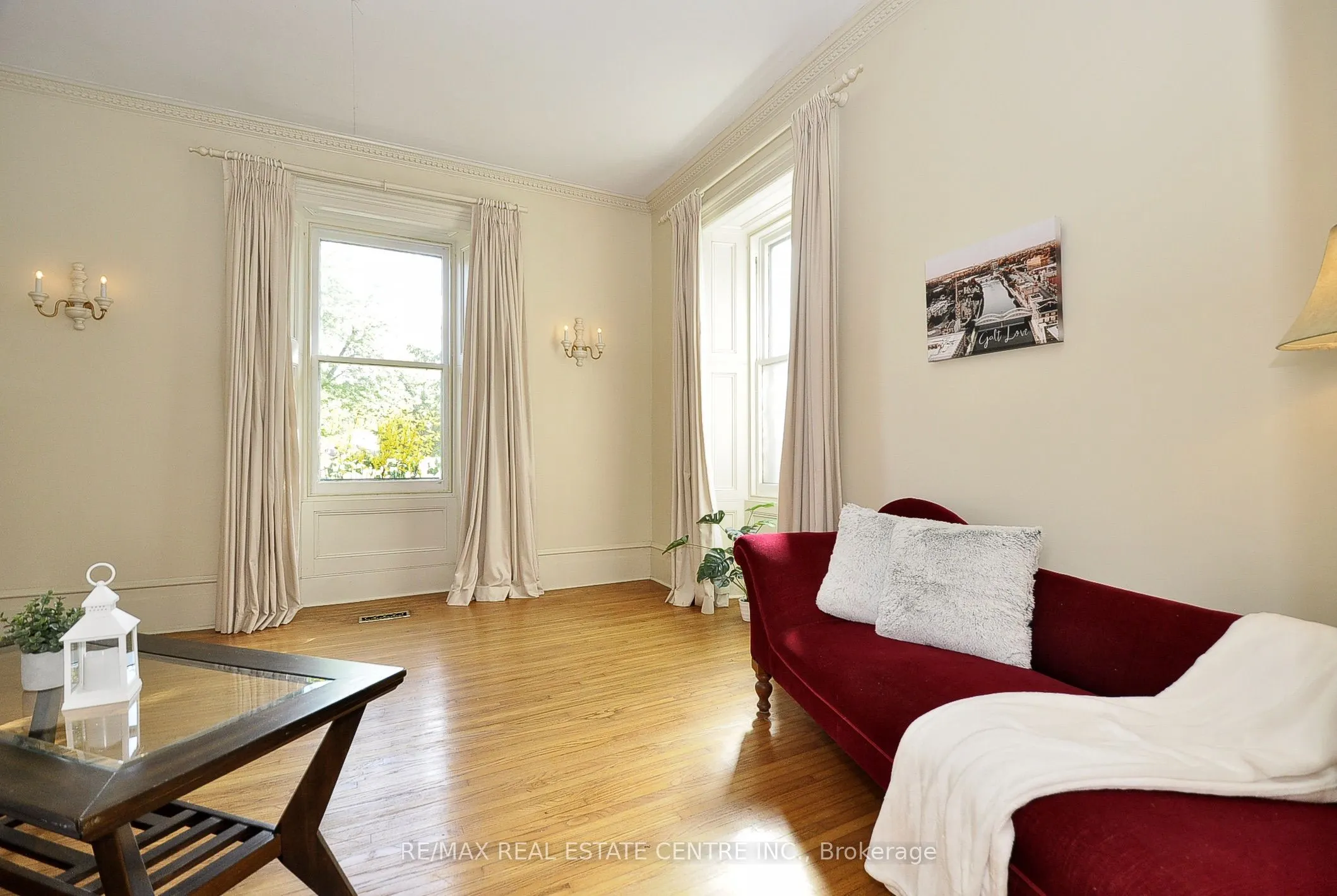 110 Grand Avenue S