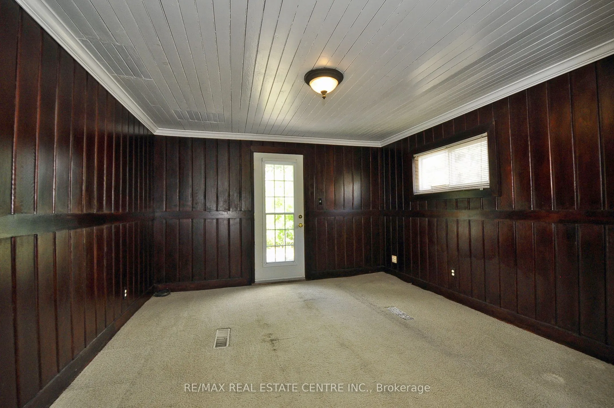 110 Grand Avenue S