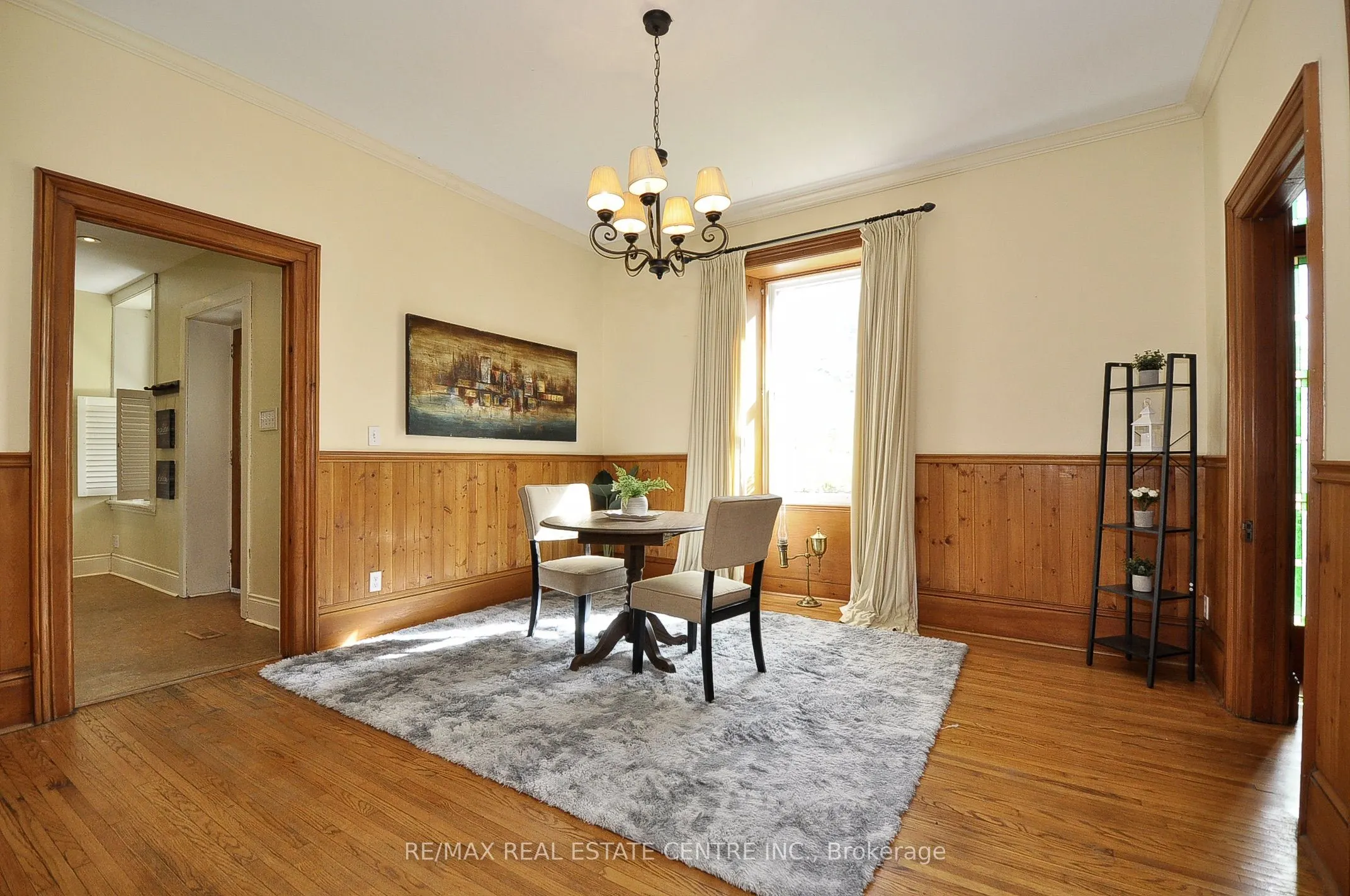 110 Grand Avenue S