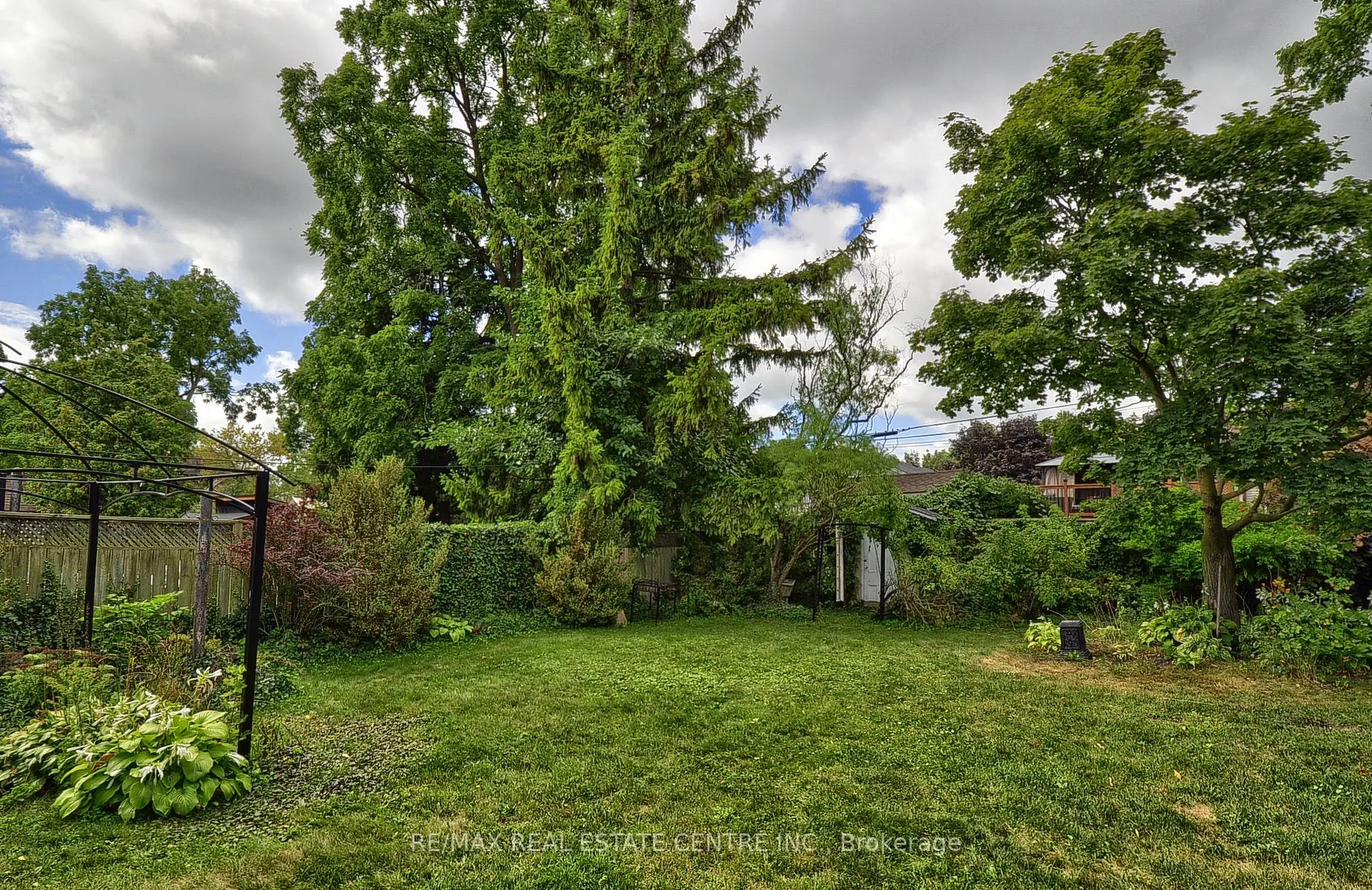 110 Grand Avenue S