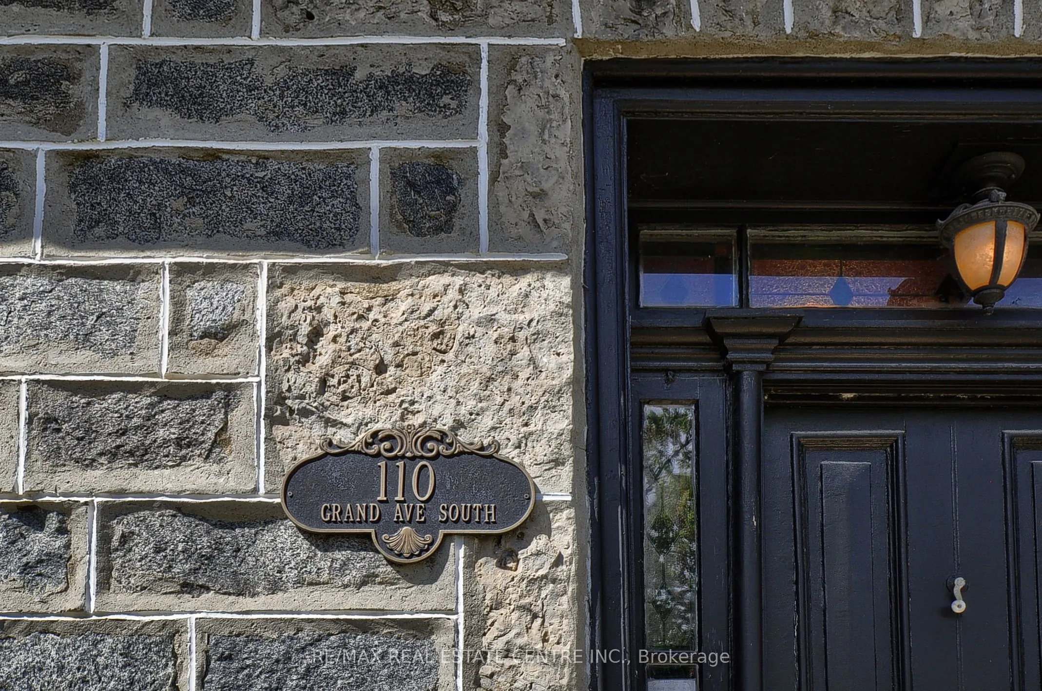 110 Grand Avenue S