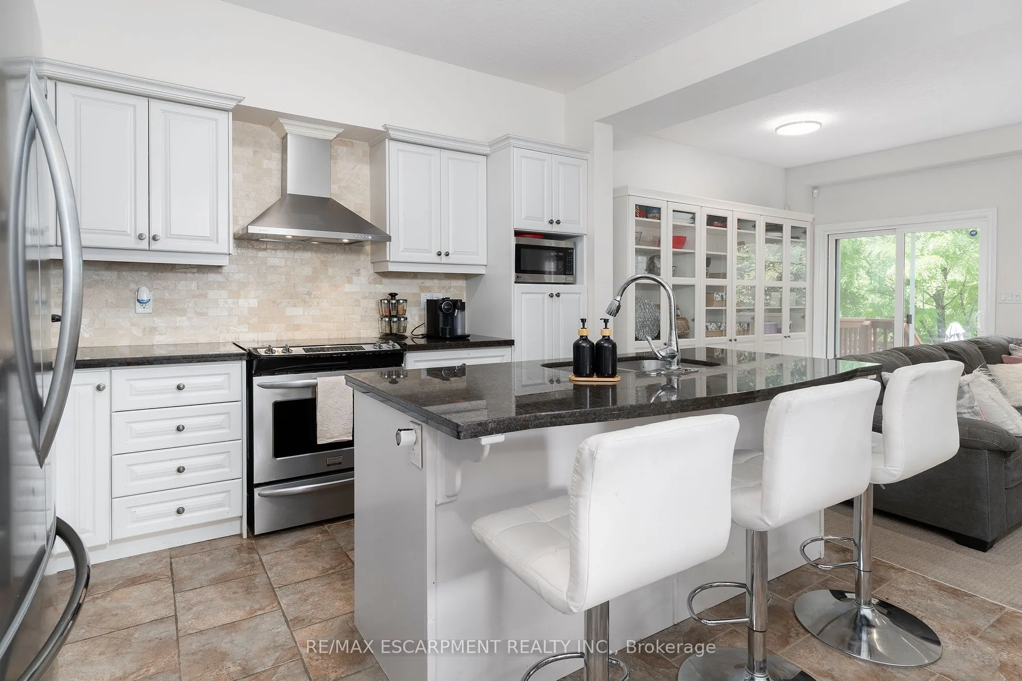 345 Glancaster Road, #14