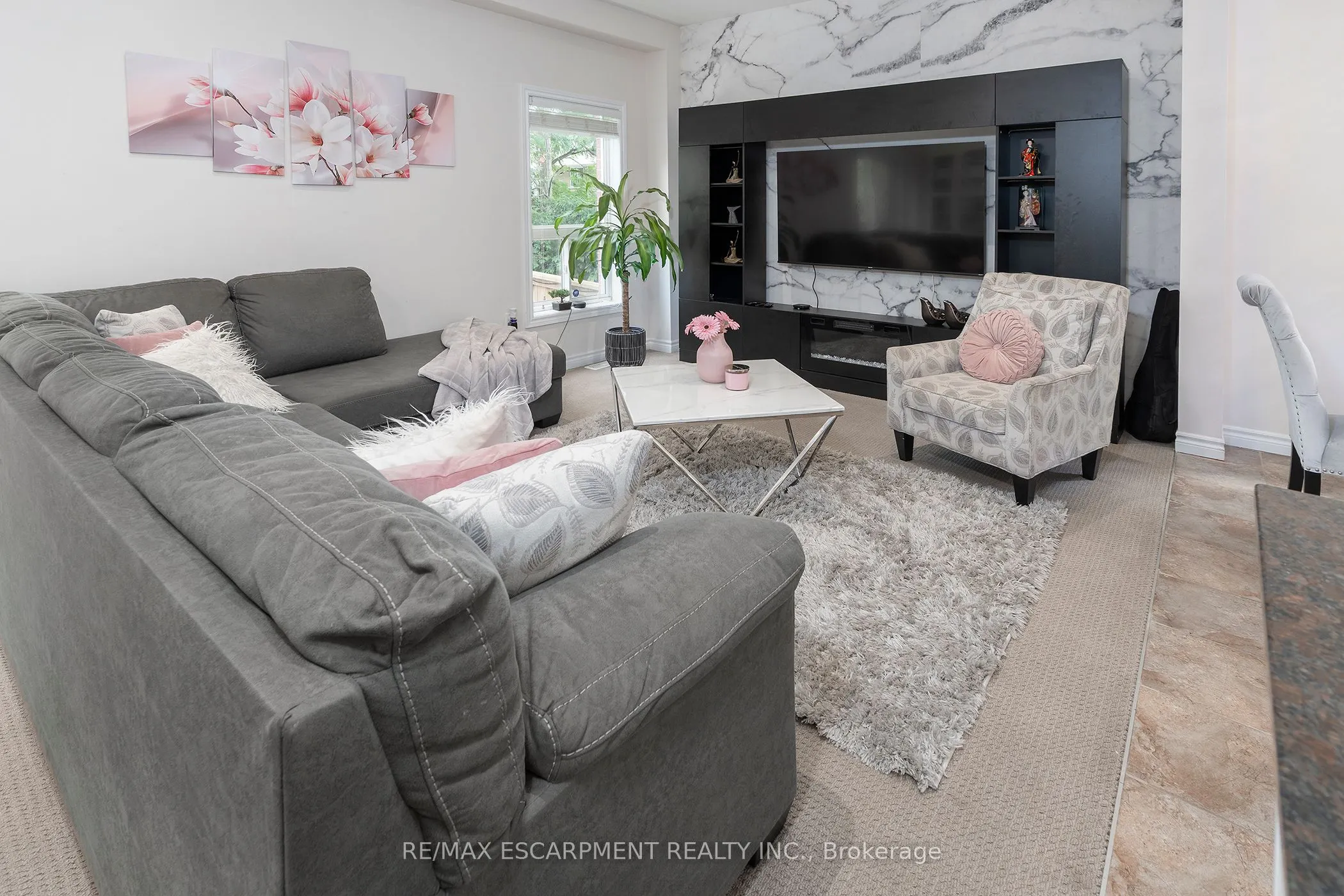 345 Glancaster Road, #14
