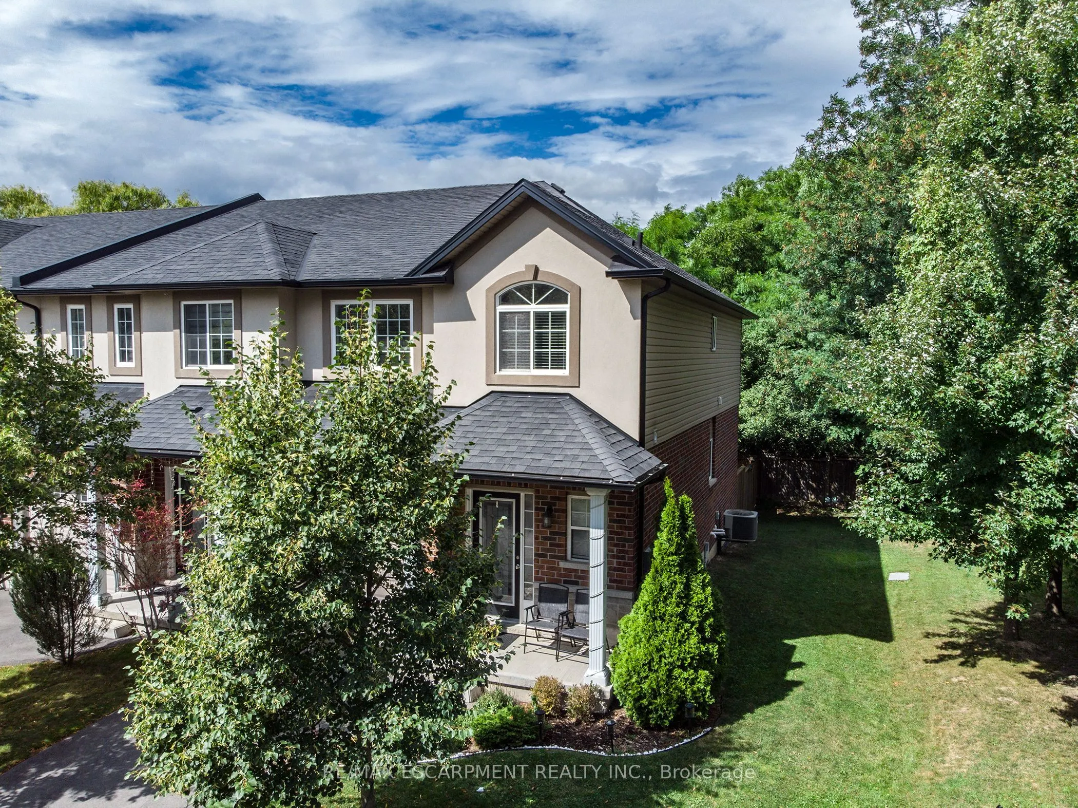 345 Glancaster Road, #14