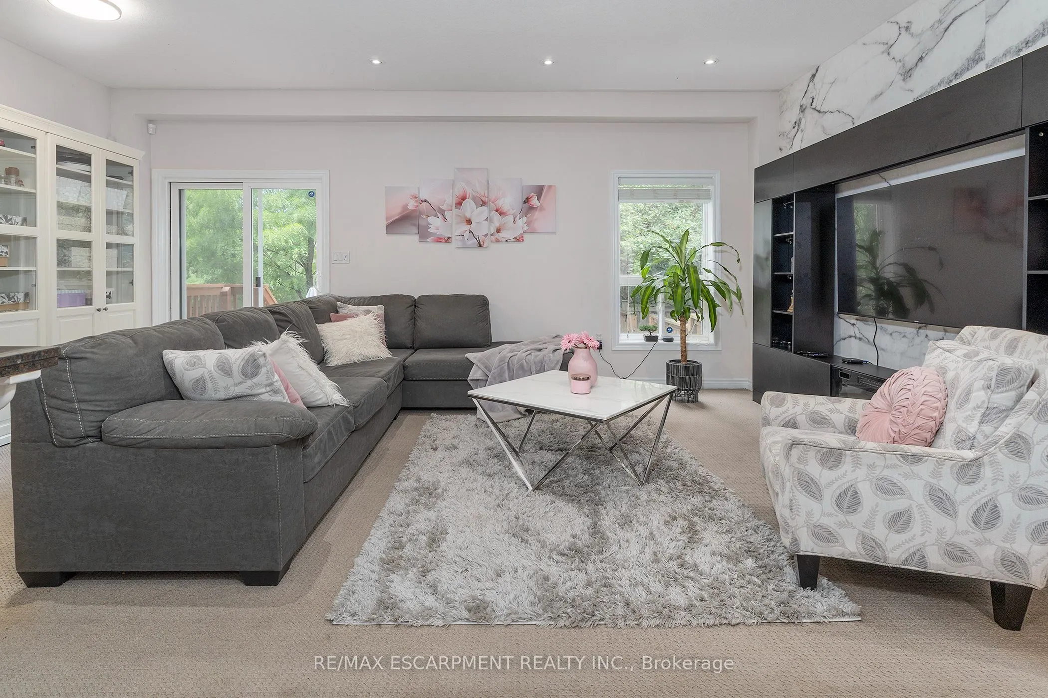 345 Glancaster Road, #14